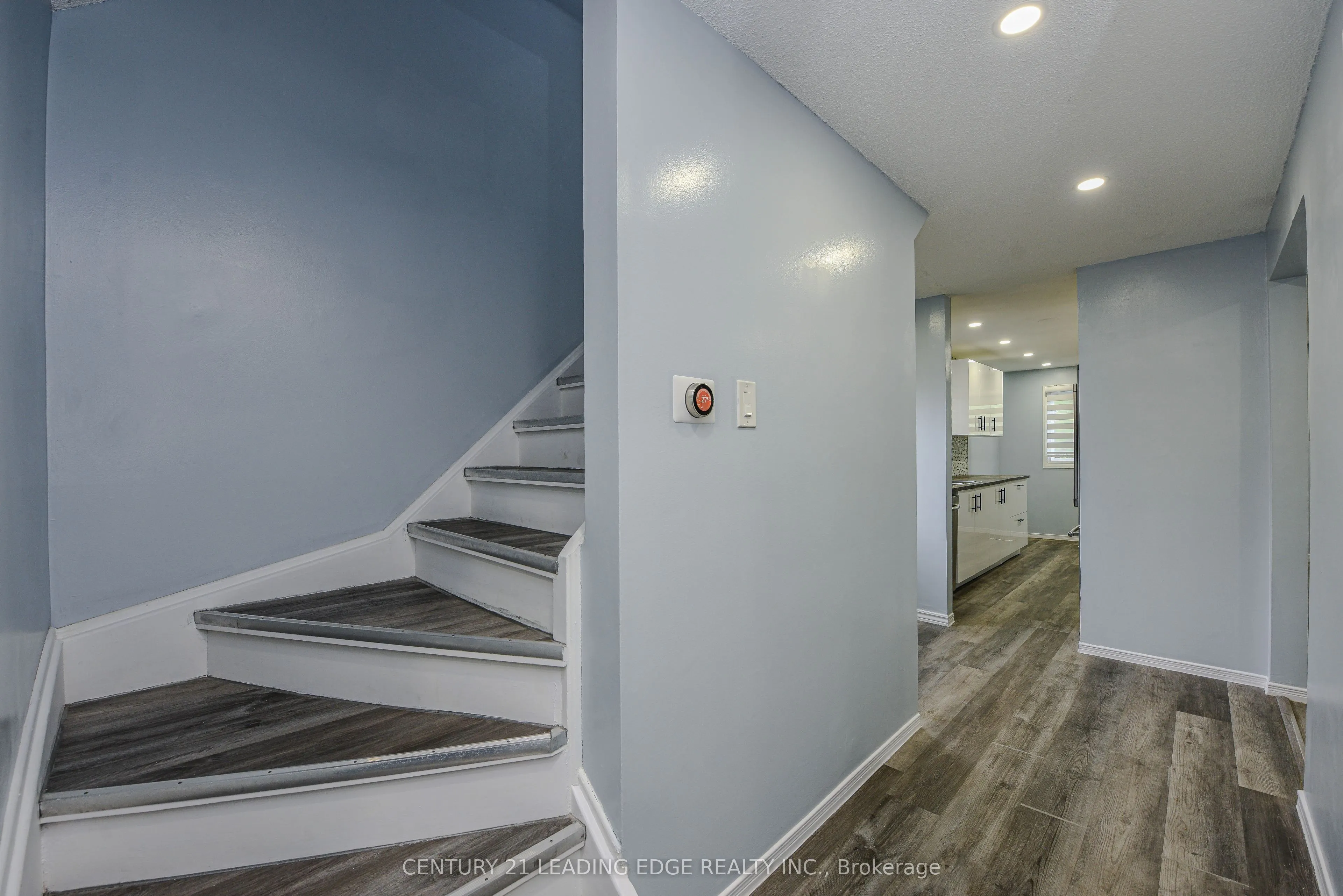 169 Hickling Trail