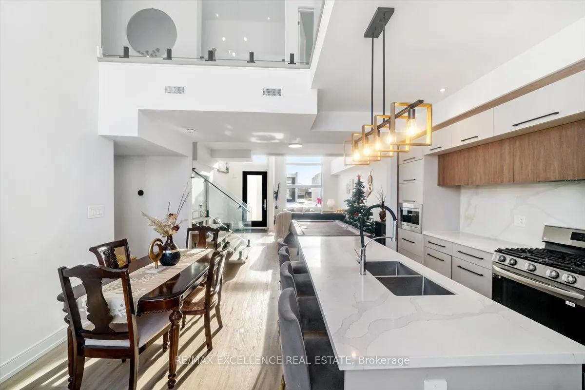 3717 Quayside Drive