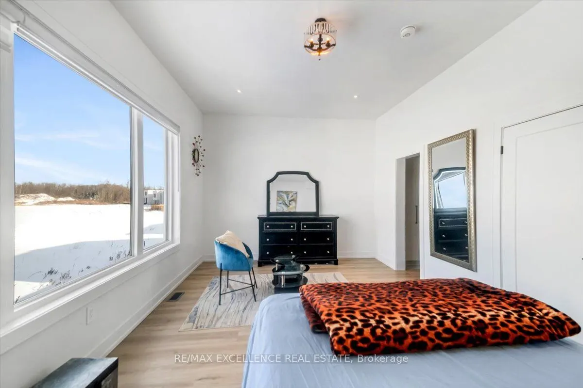 3717 Quayside Drive