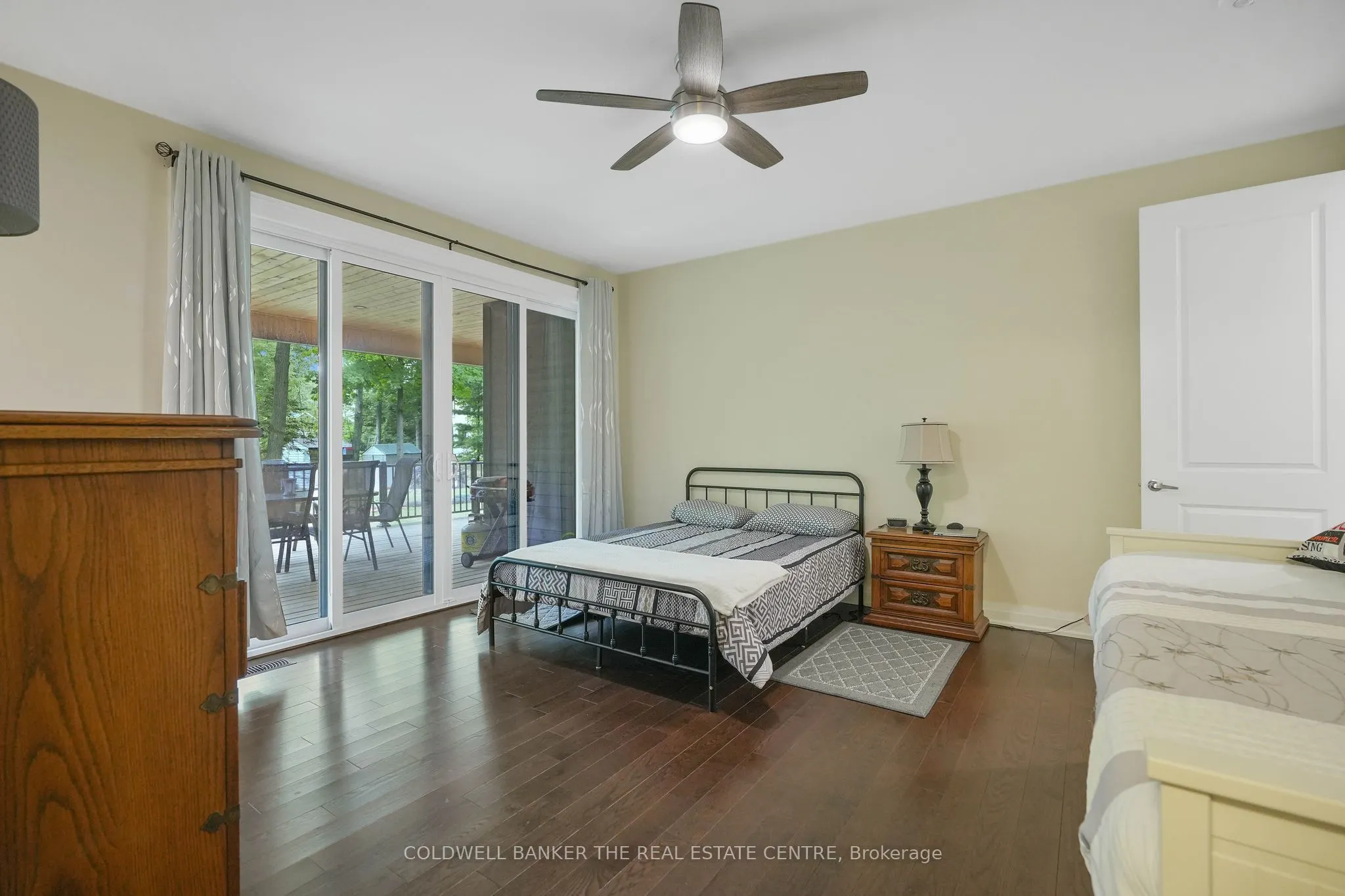 34 Oakwood Avenue