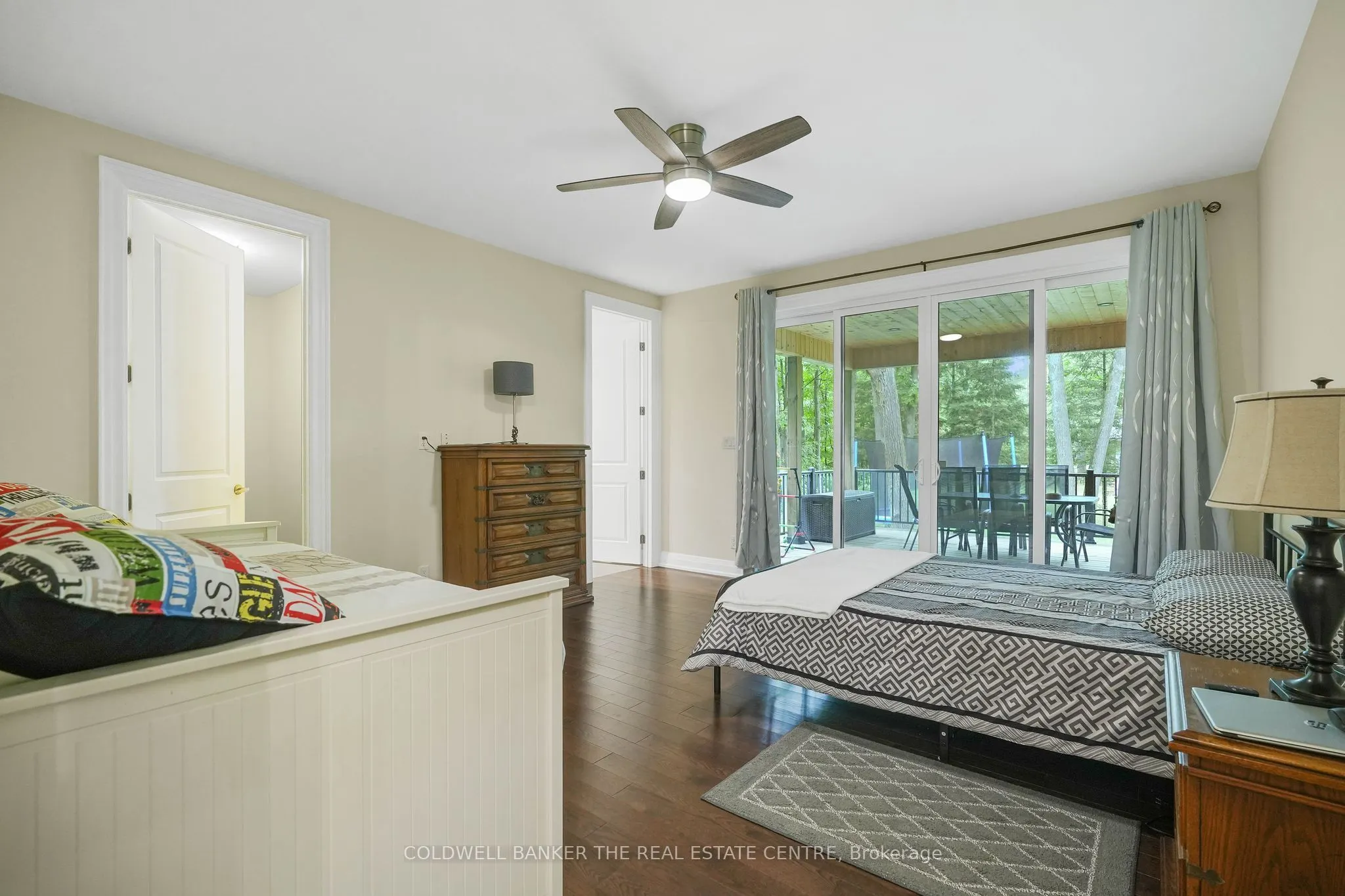 34 Oakwood Avenue