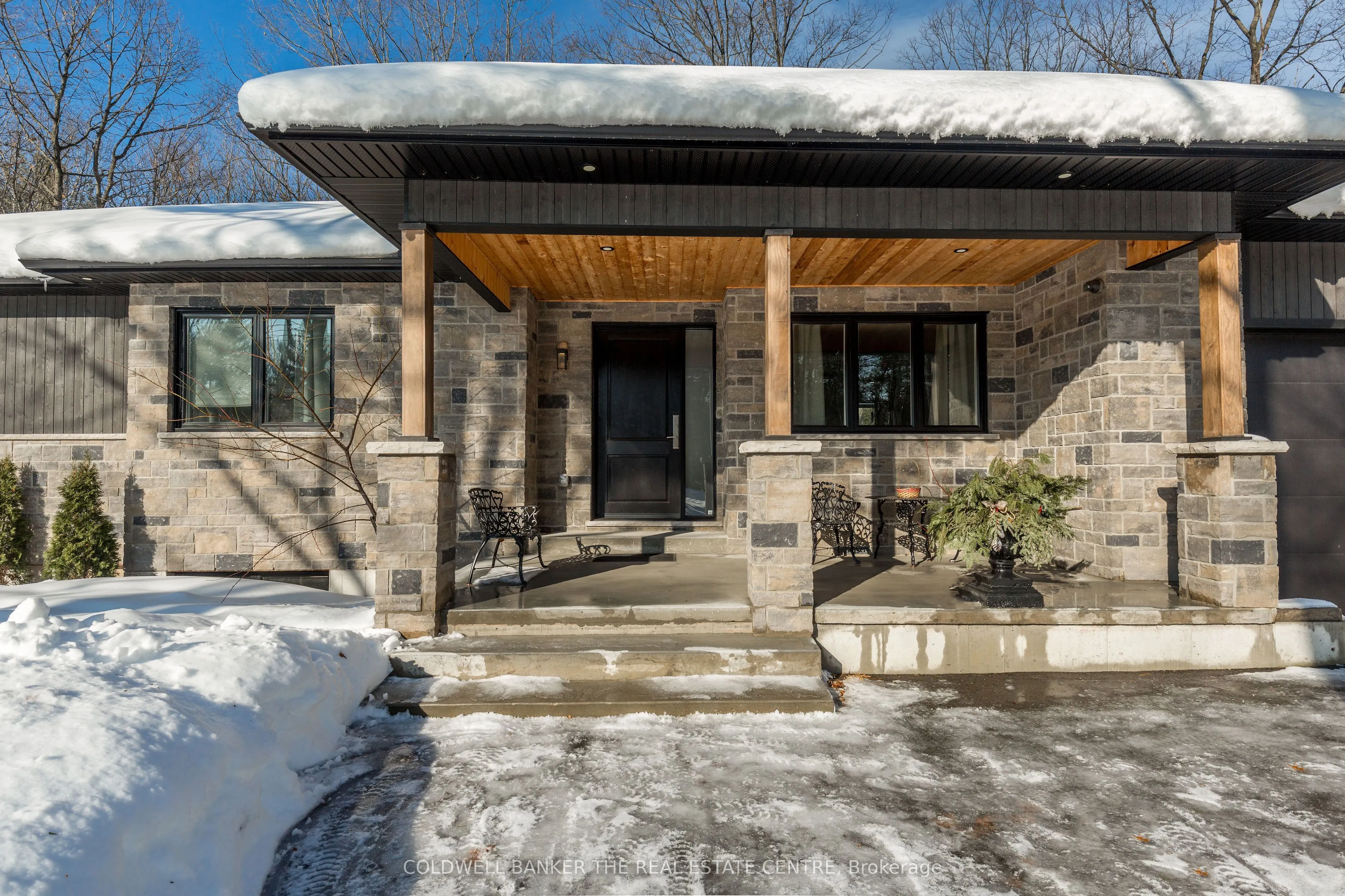 34 Oakwood Avenue