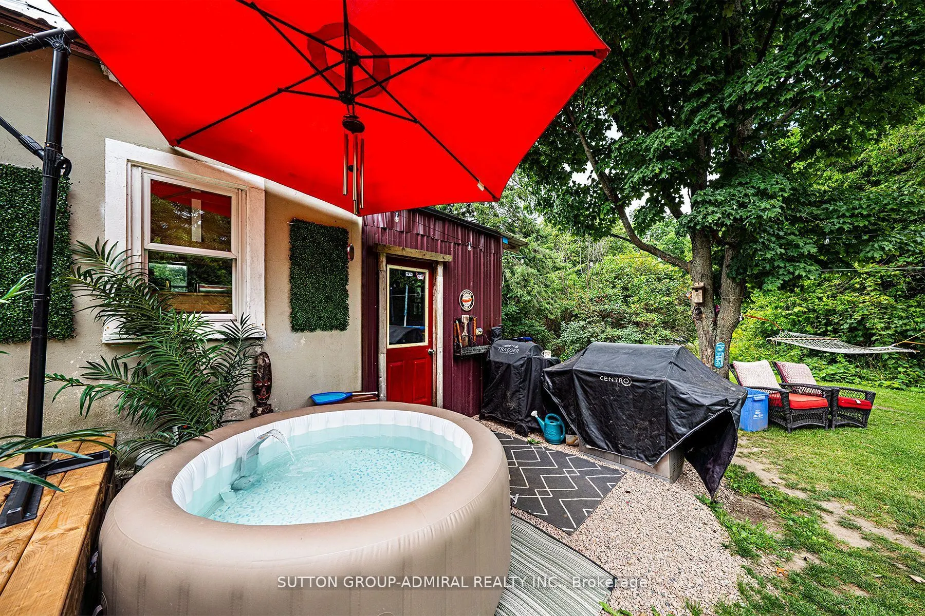 1662 Penley Road