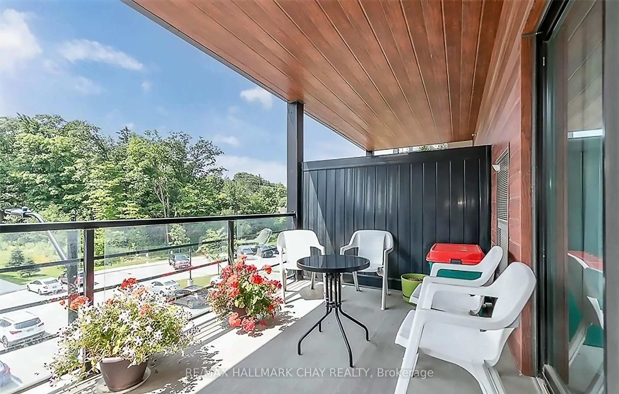 306 Essa Road #302