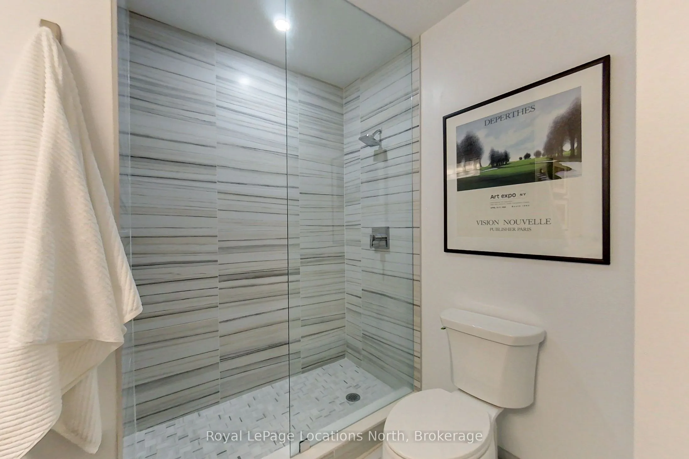 1 HUME Street #525