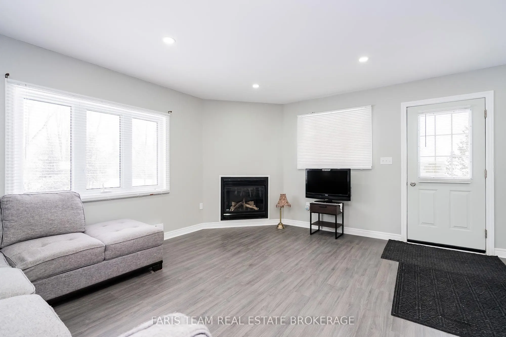 3554 John Street