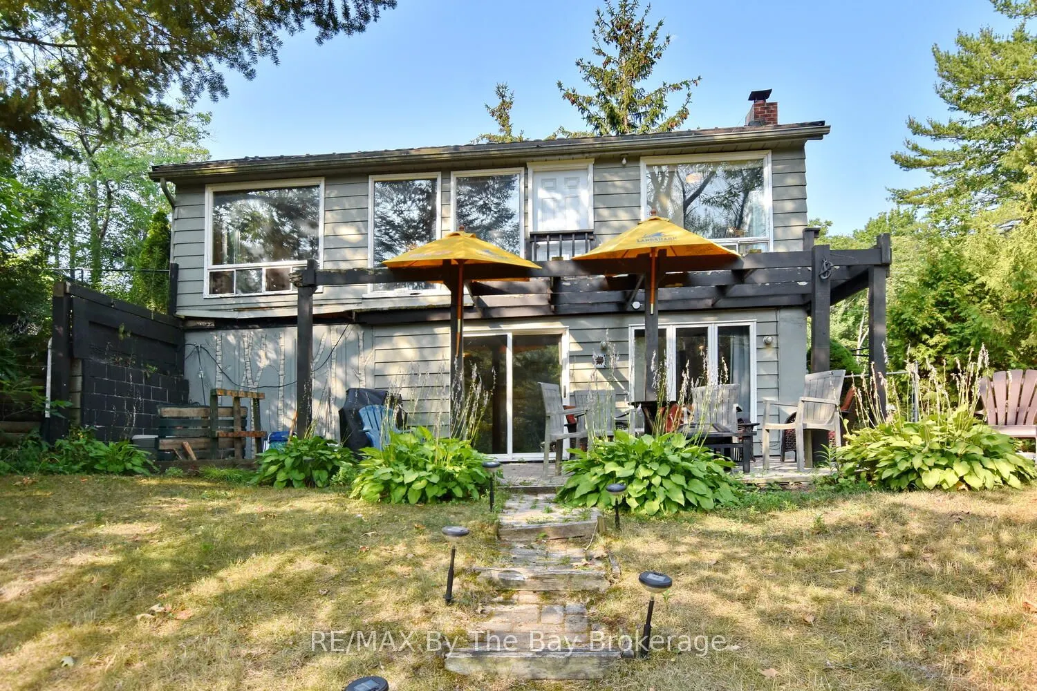 103 Sunnidale Road S