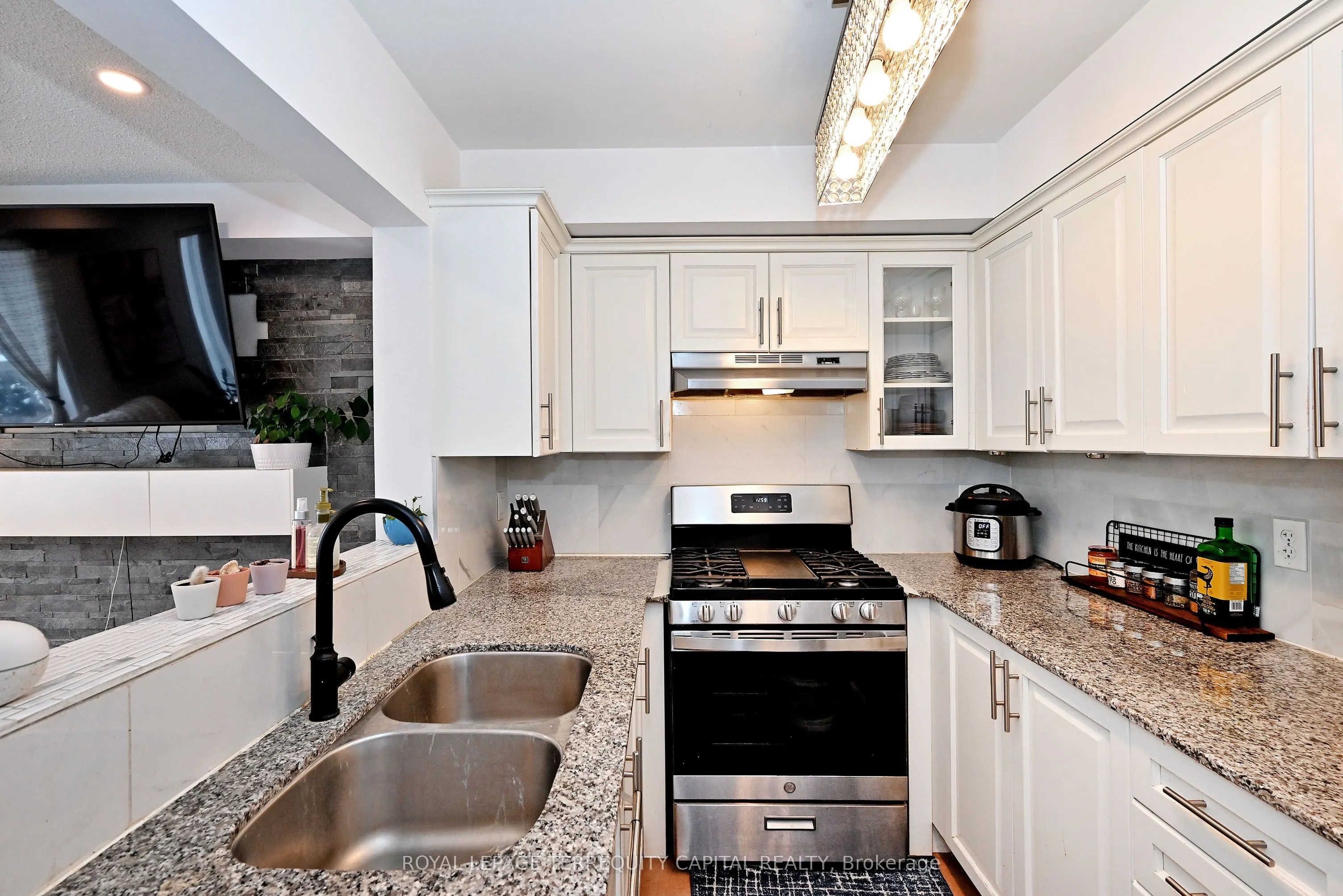 31 Madelaine Drive #6