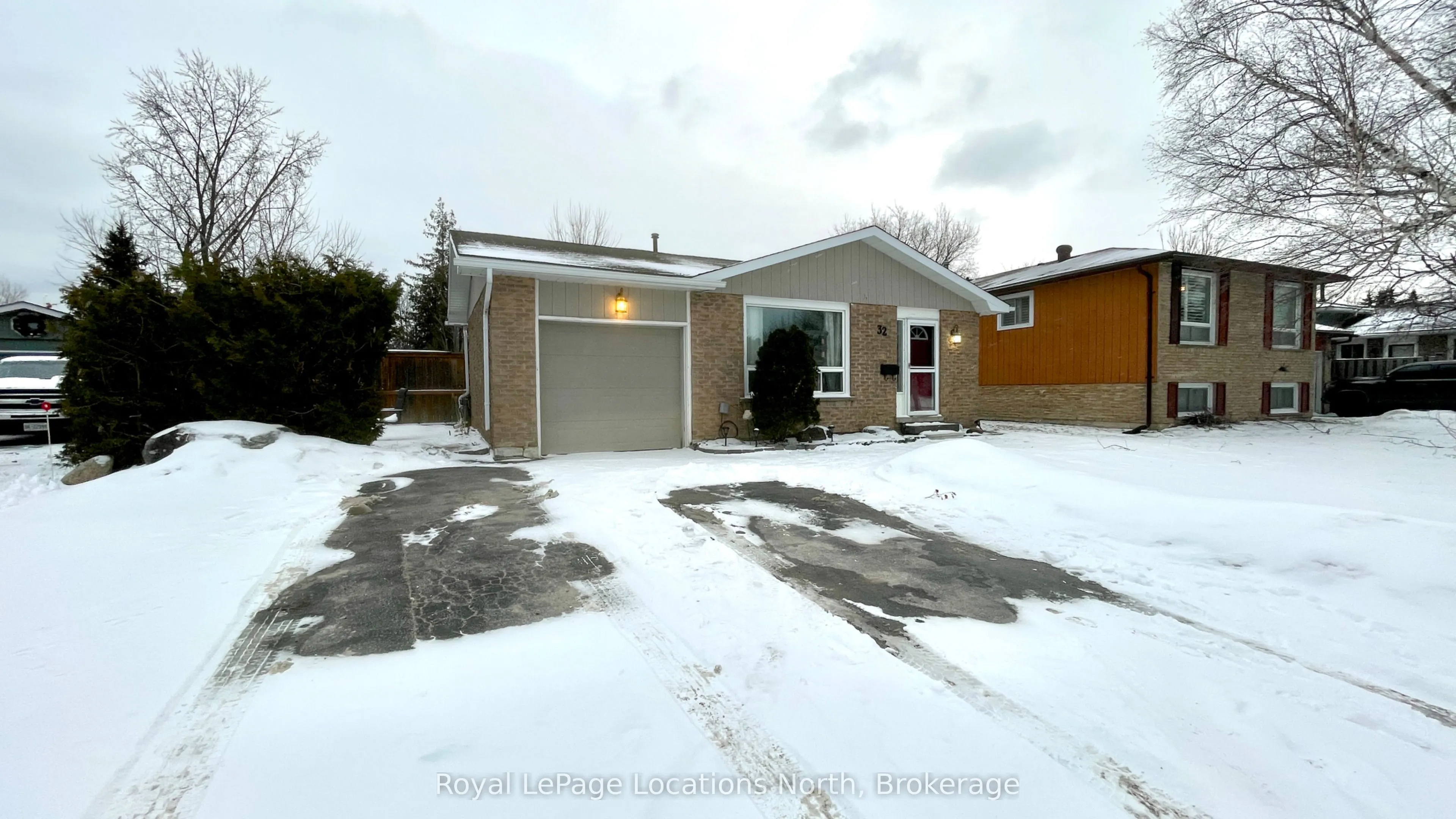 32 Courtice Crescent