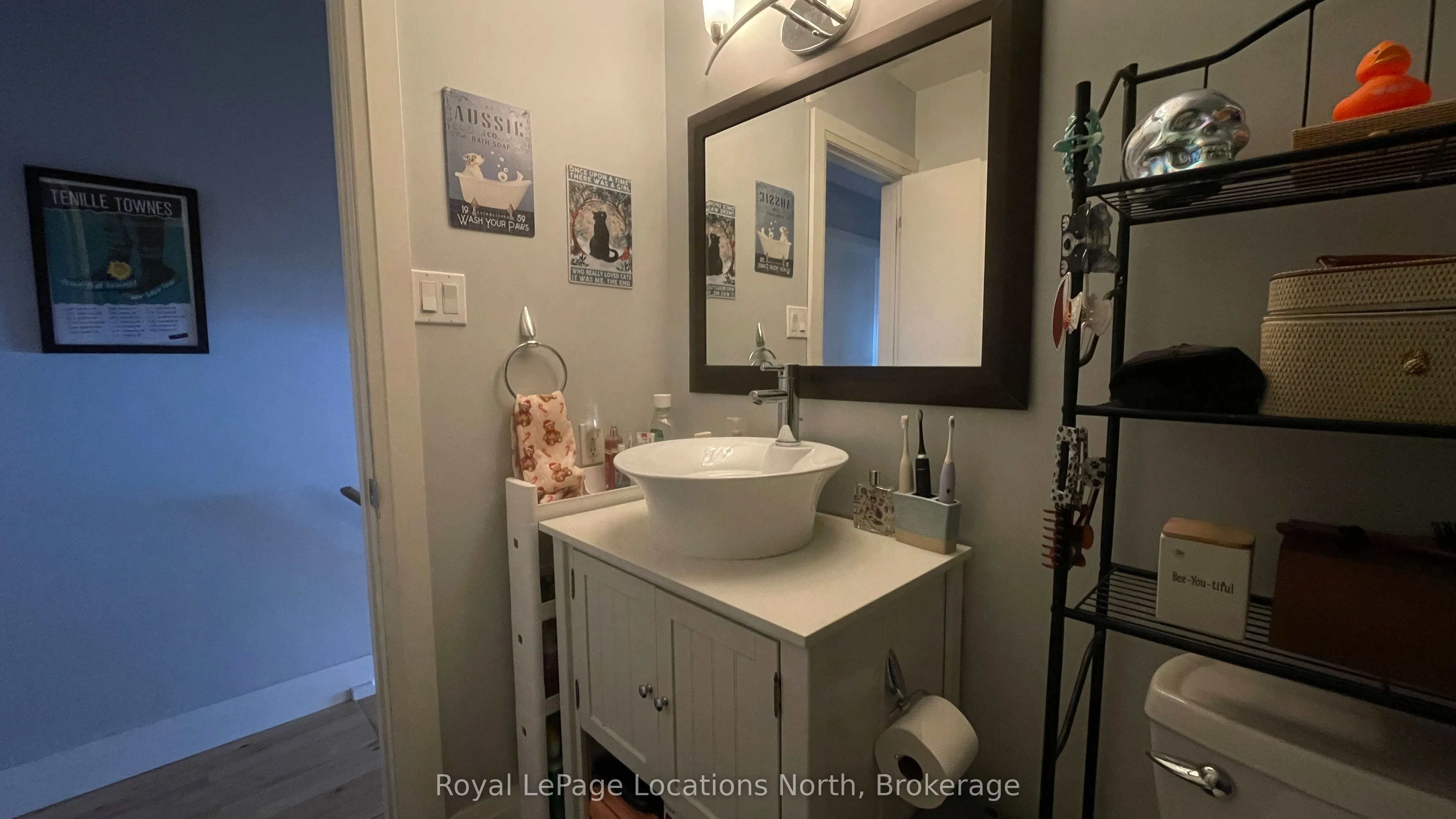 32 Courtice Crescent