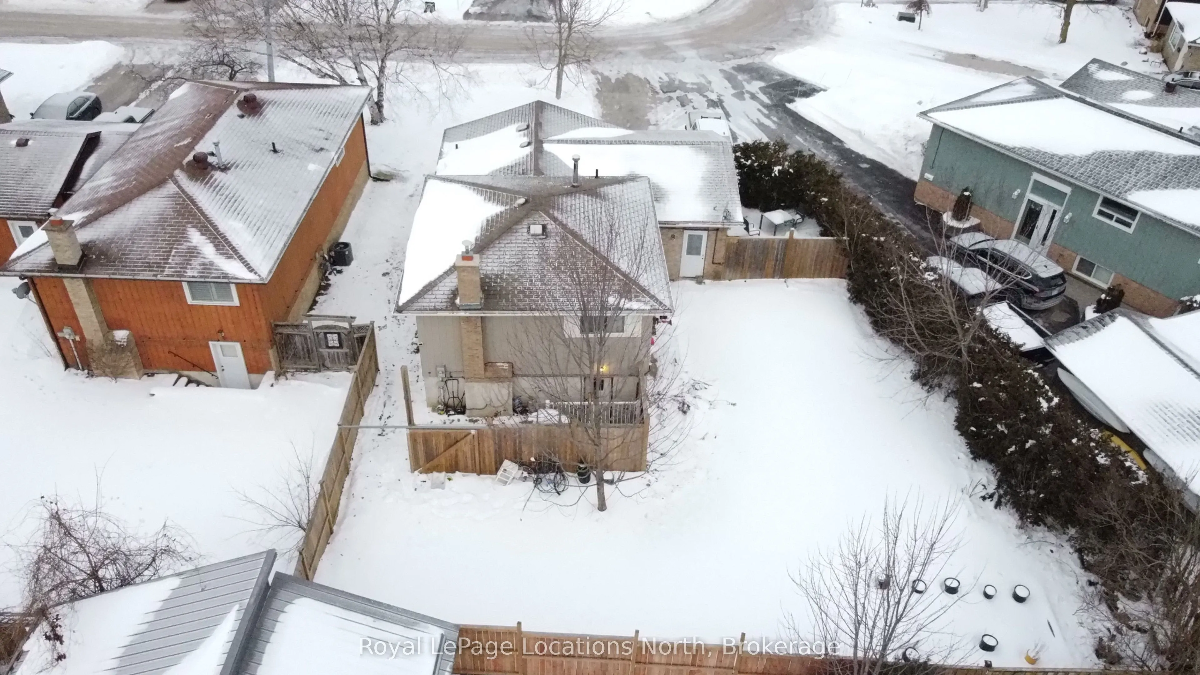 32 Courtice Crescent