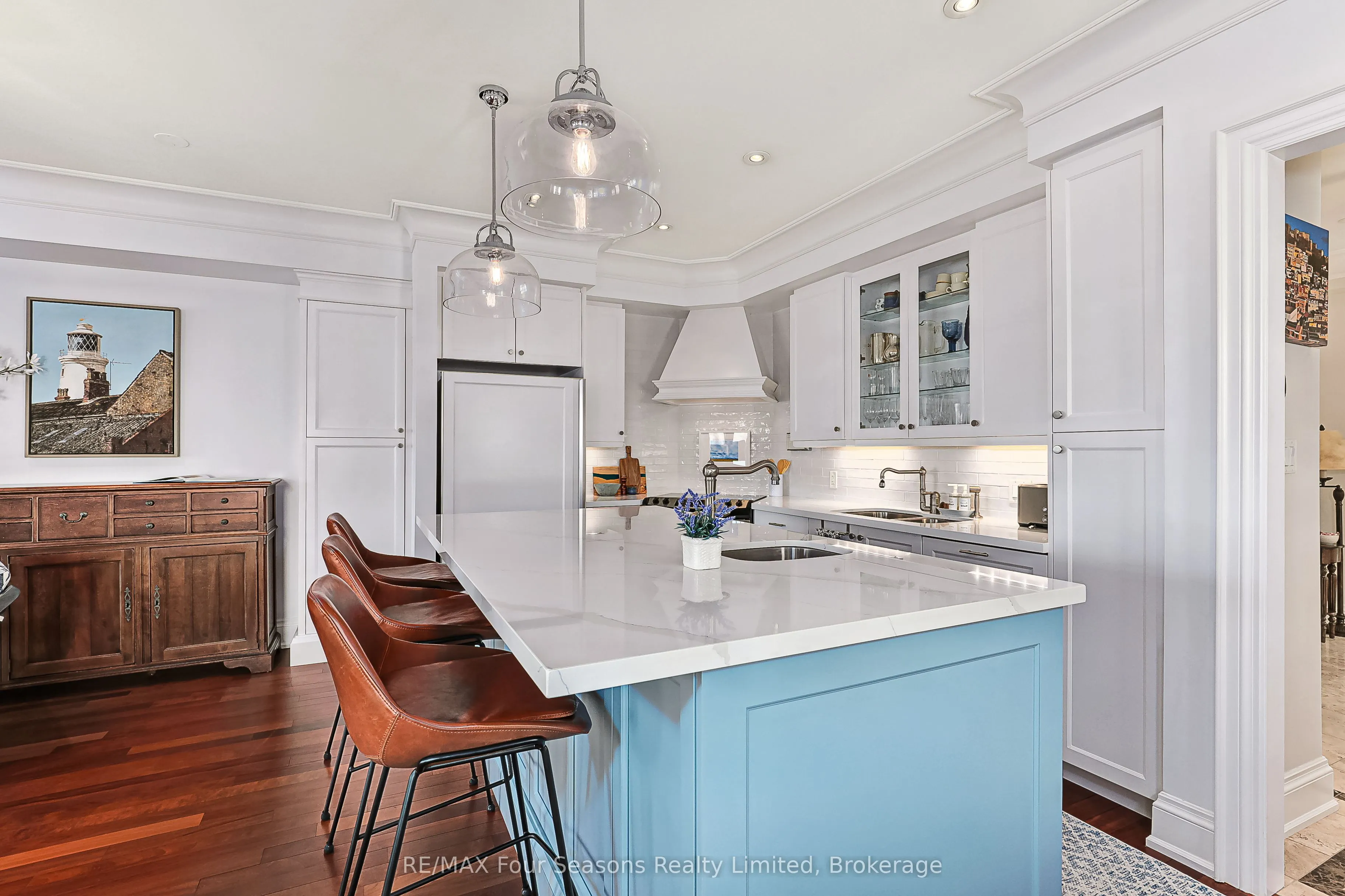 40 Trott Boulevard #306
