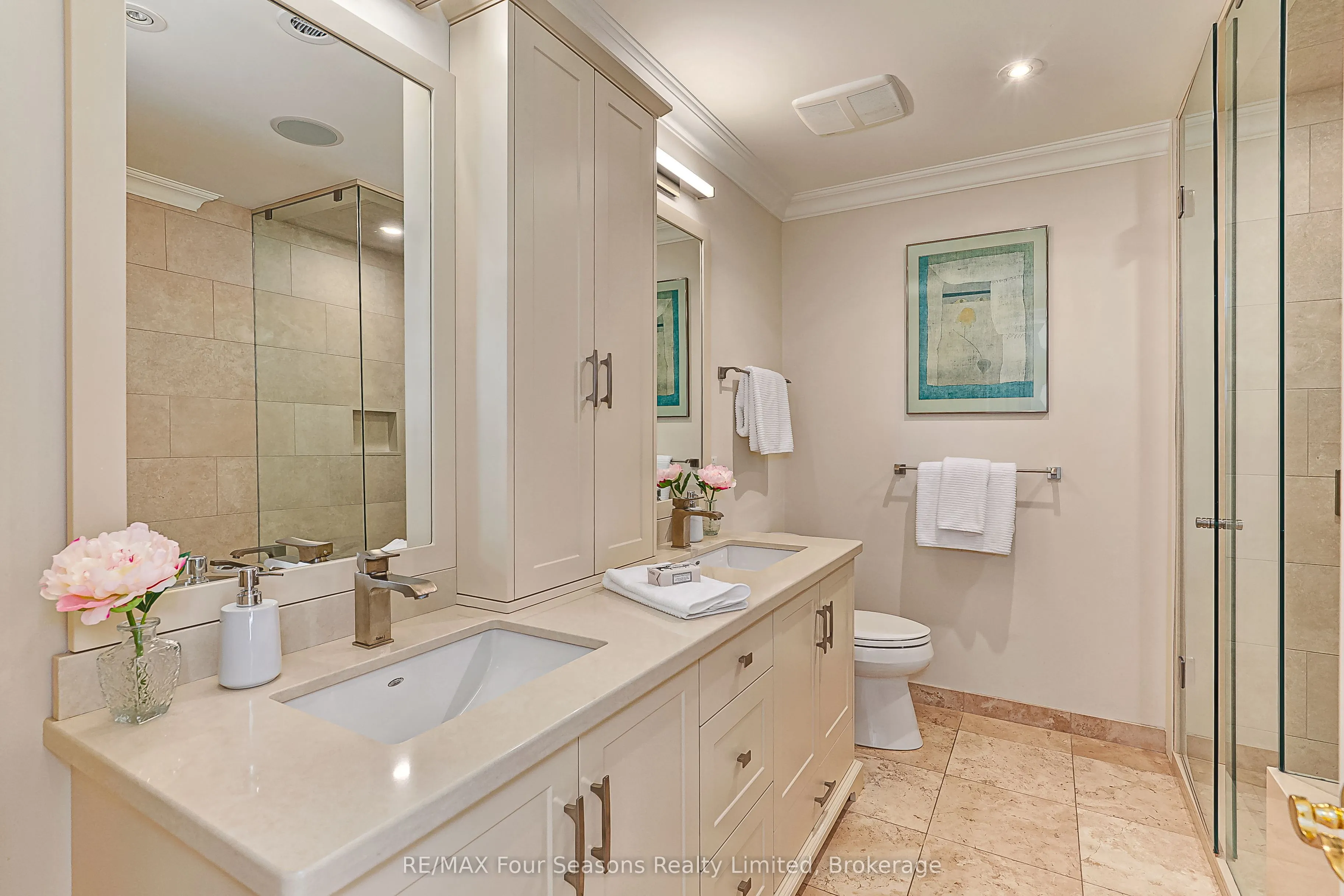 40 Trott Boulevard #306