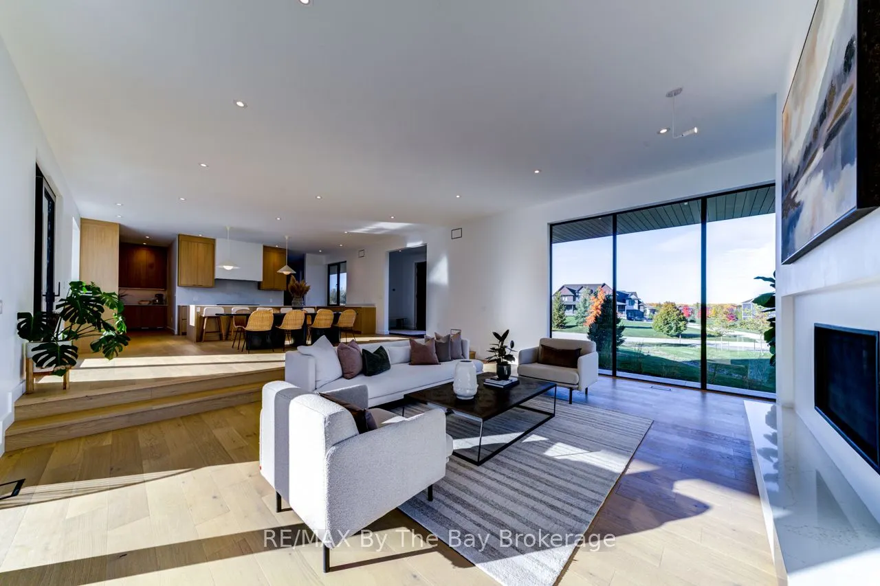 18 Raintree Court