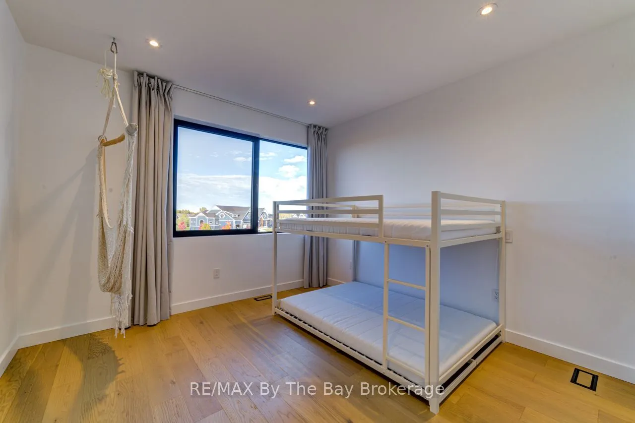18 Raintree Court