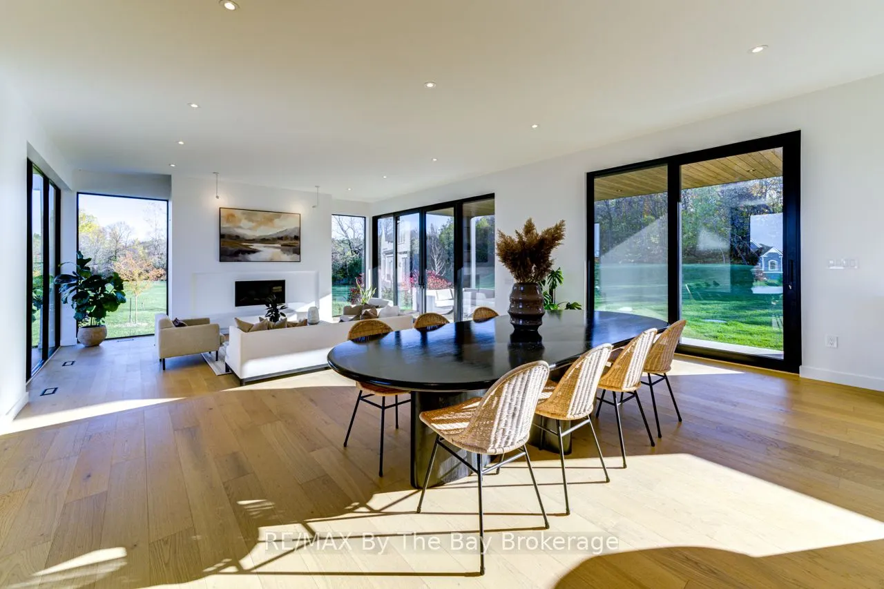 18 Raintree Court