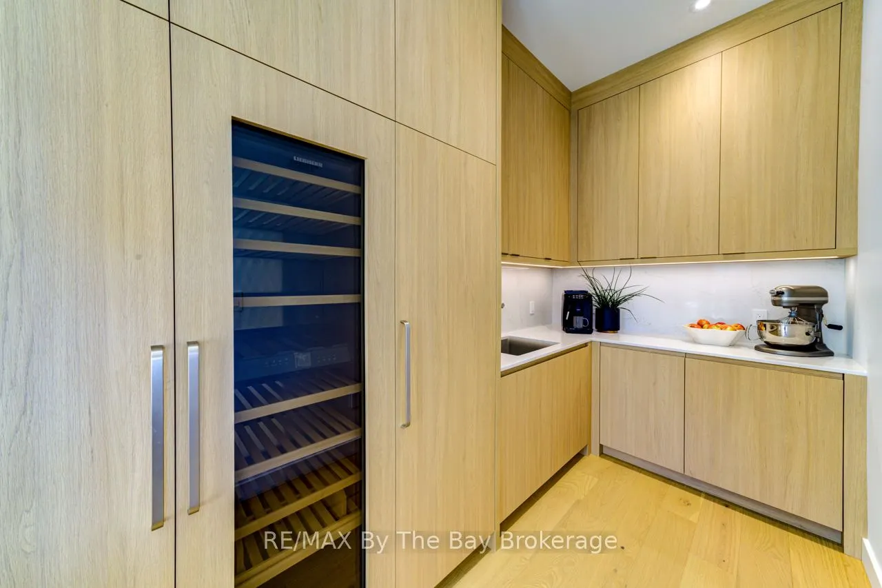 18 Raintree Court