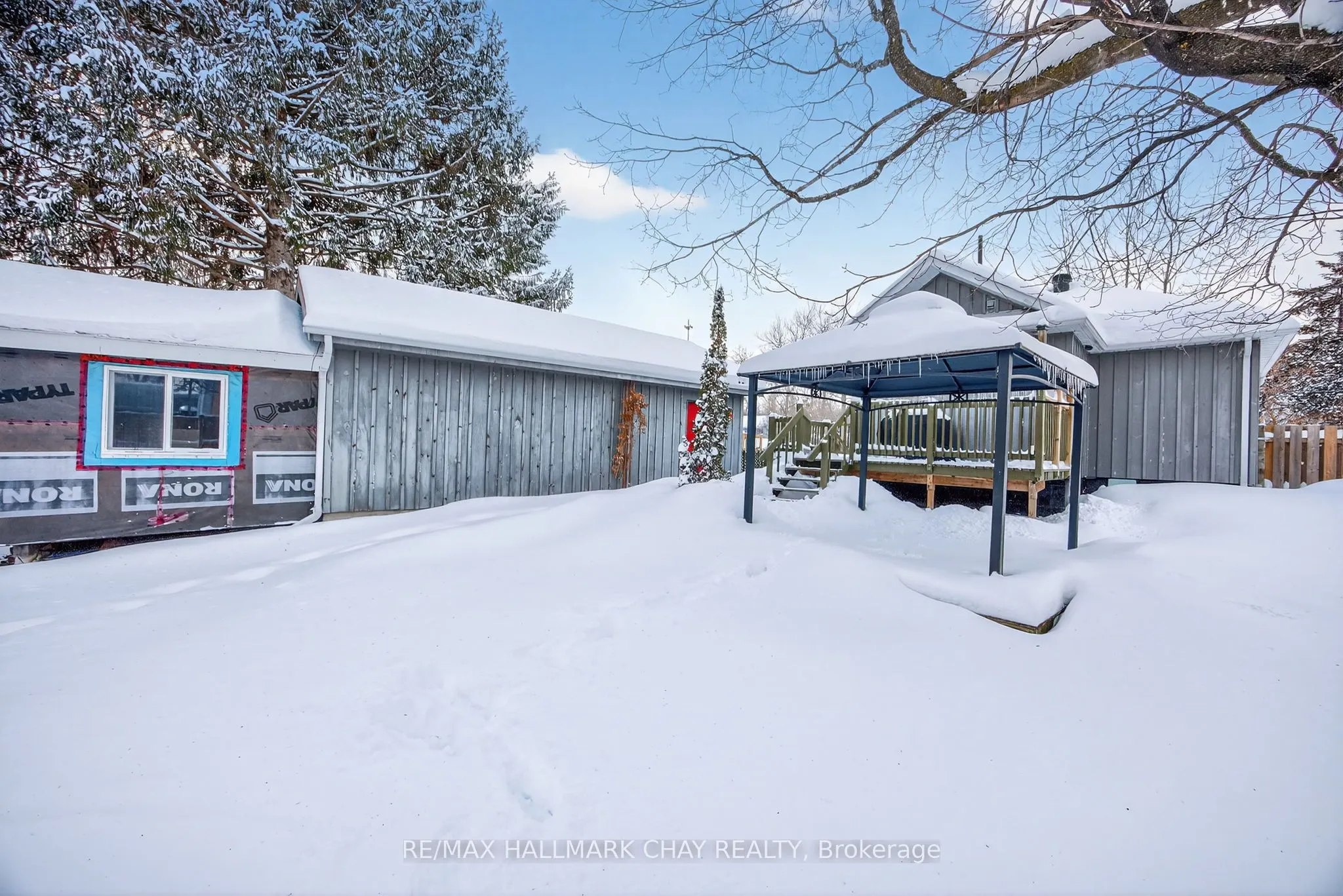 323 BELL Street