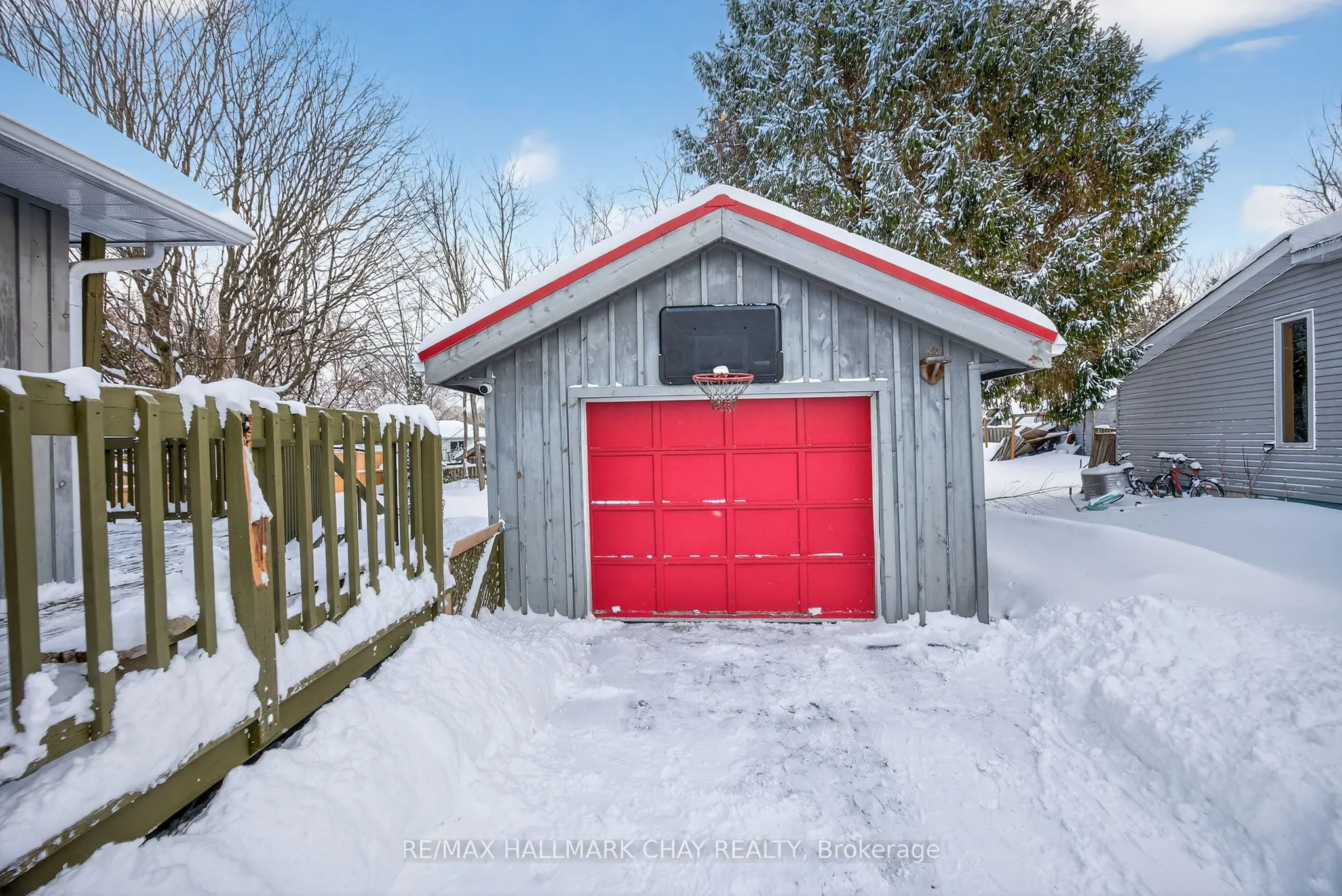 323 BELL Street