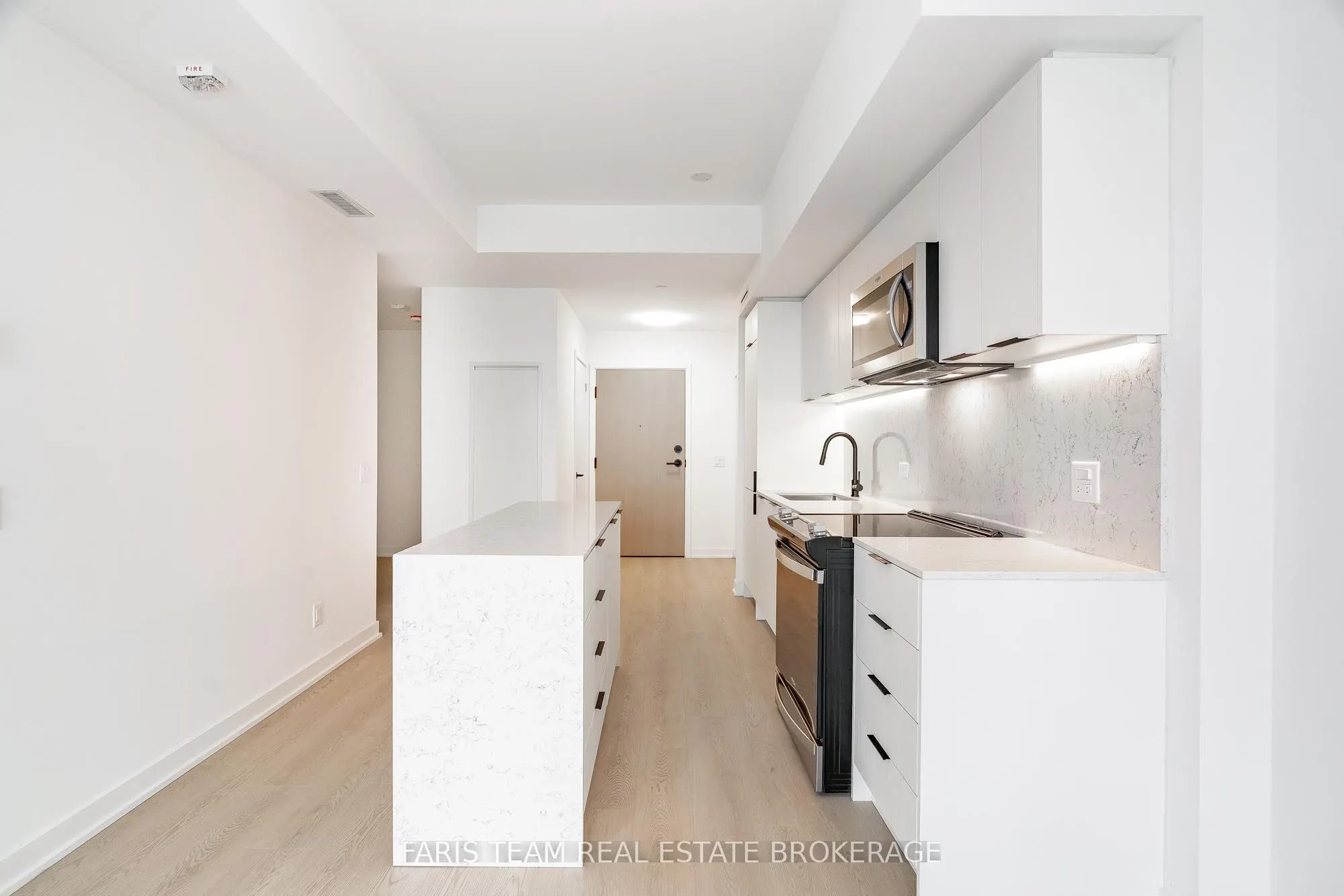 31 Huron Street #412