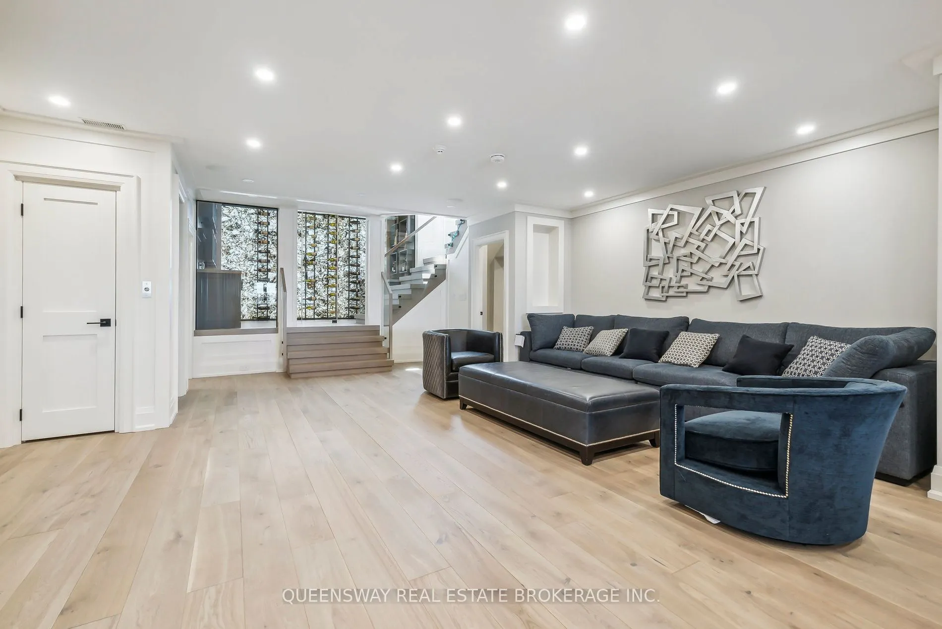 36 Pioneer Trail