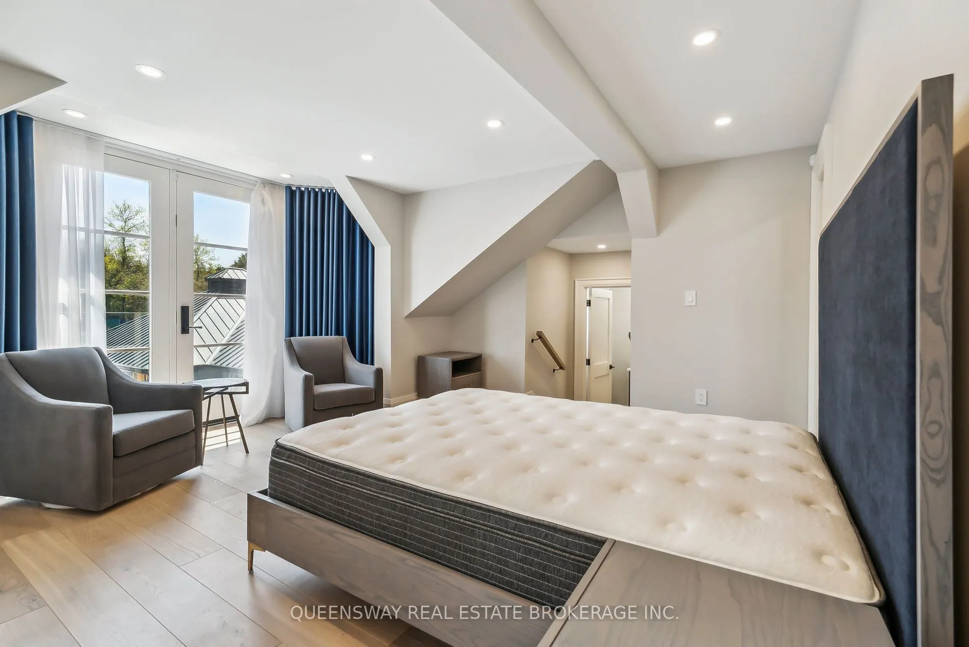 36 Pioneer Trail