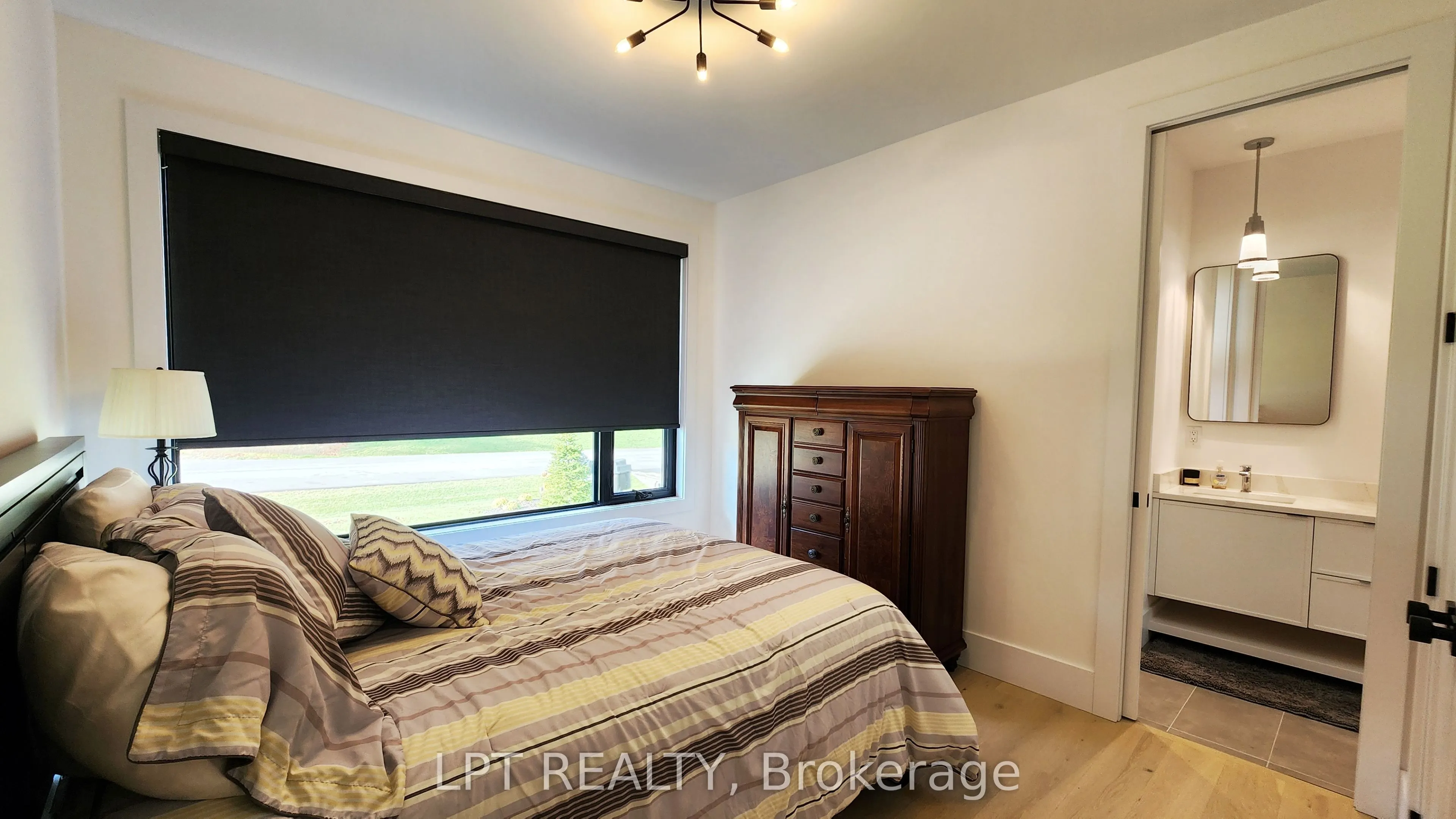 15 Byers Street