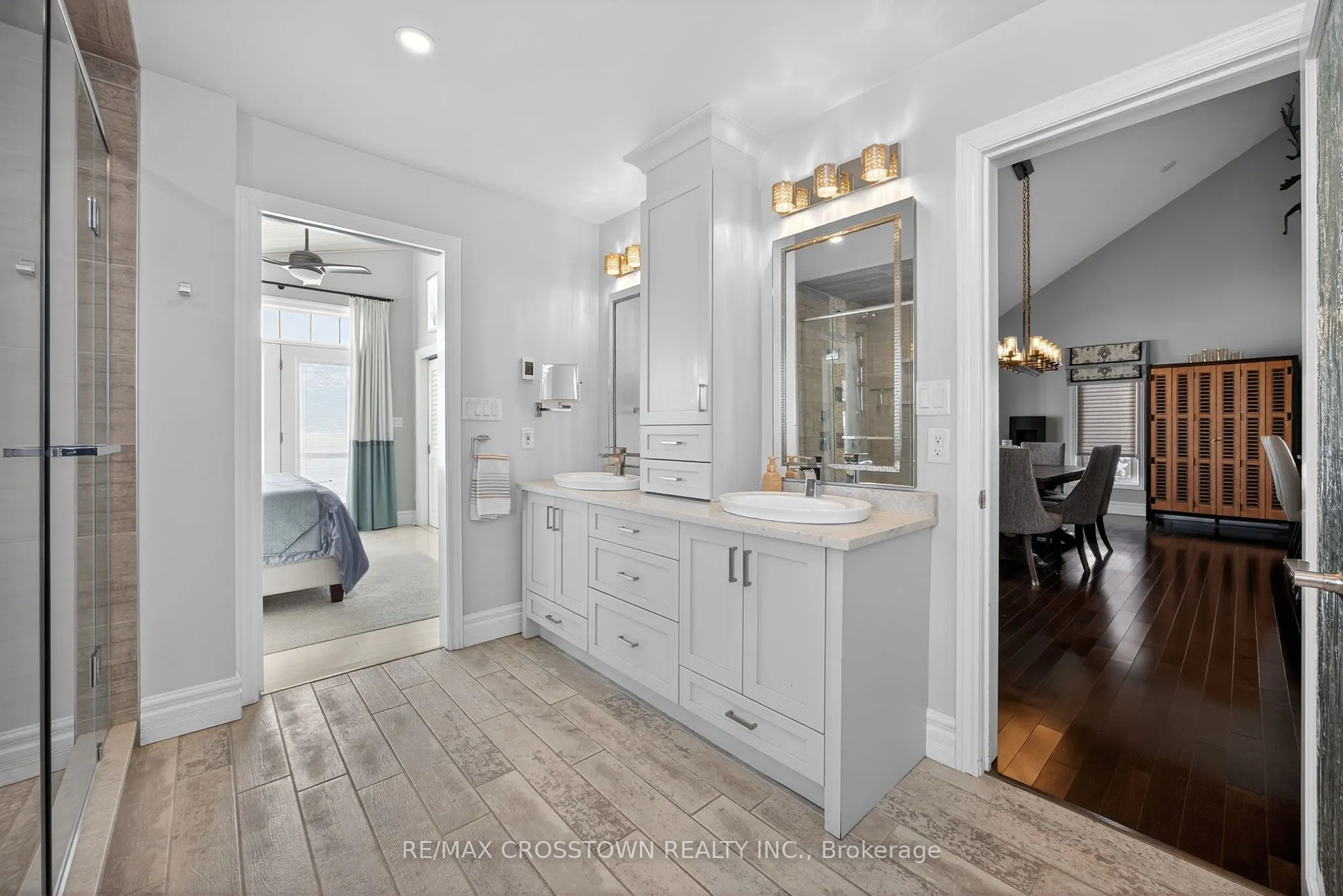 167 Lakeshore Road W