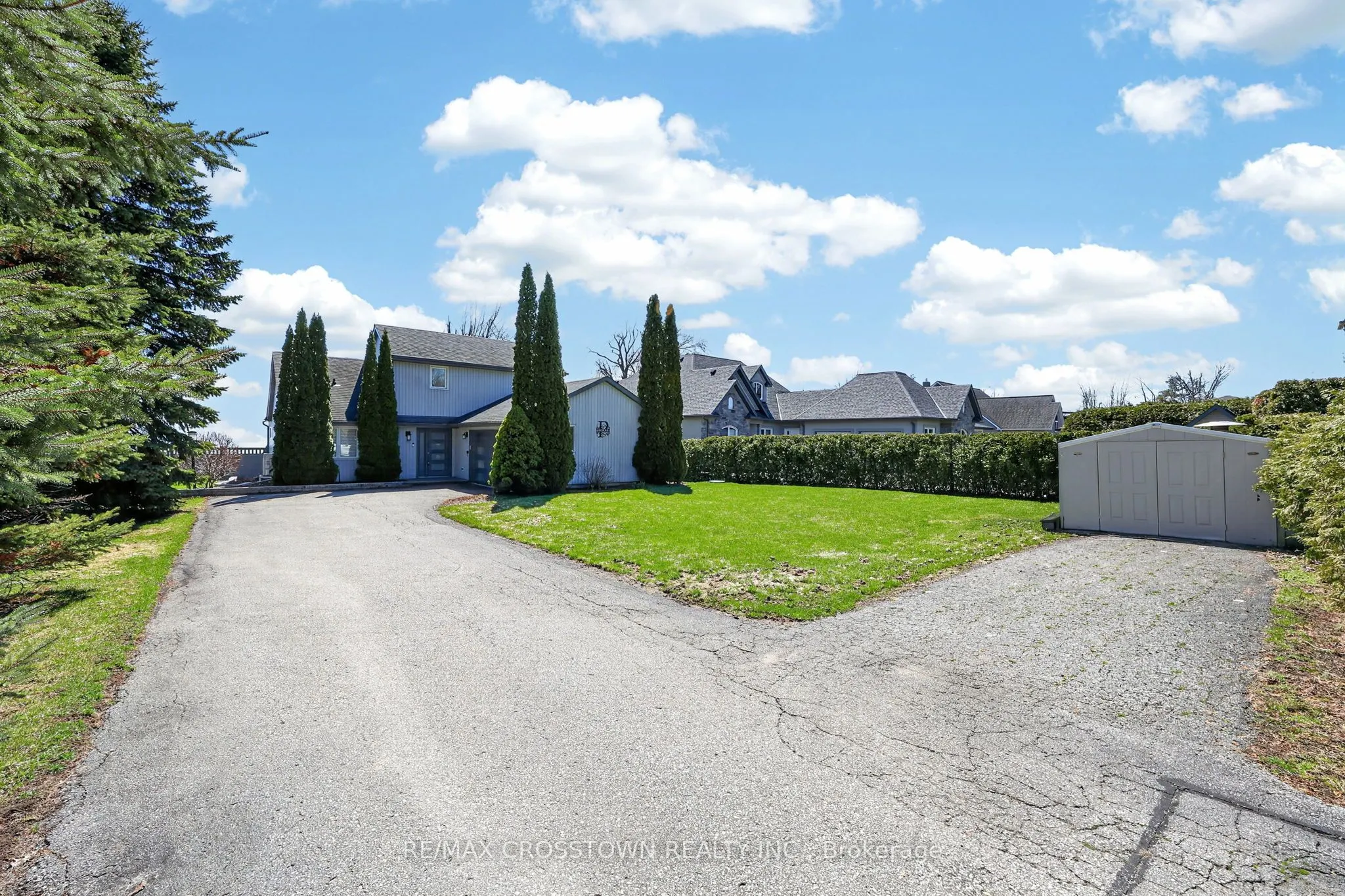 167 Lakeshore Road W