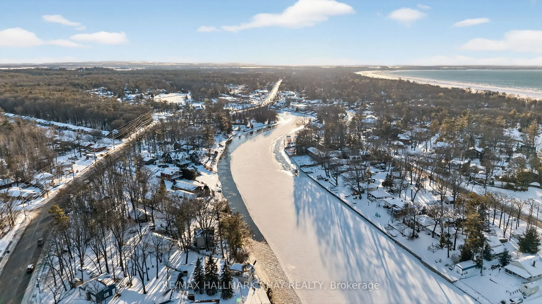 1976 River Road W