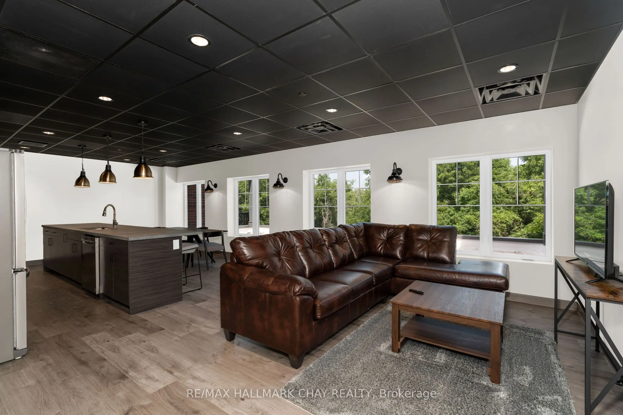 121 Mary Street #224