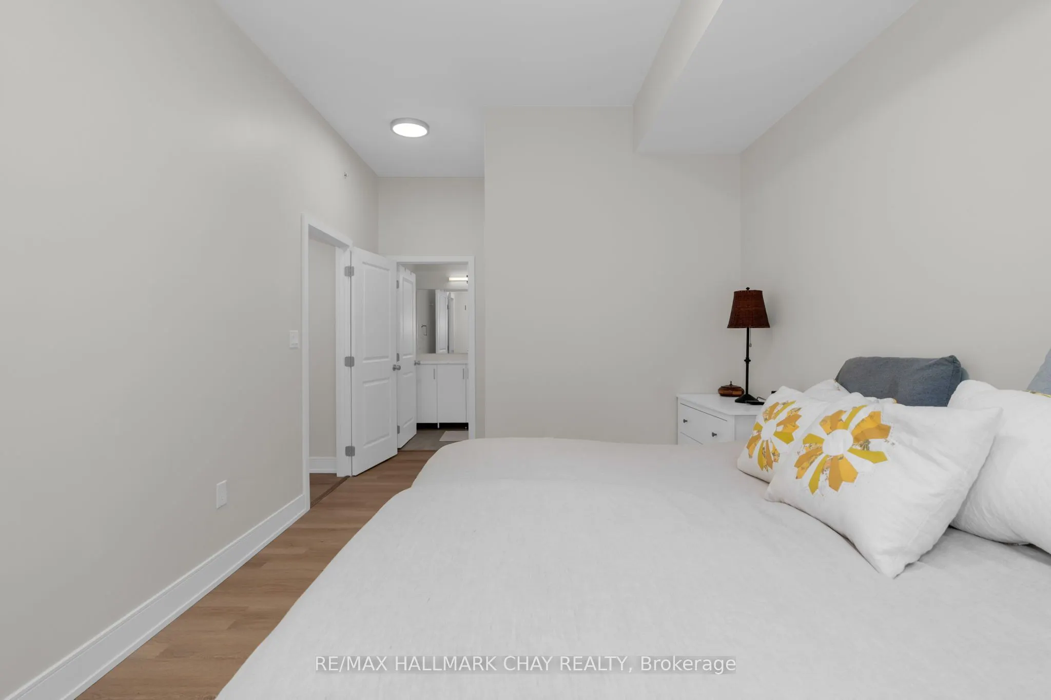 121 Mary Street #224
