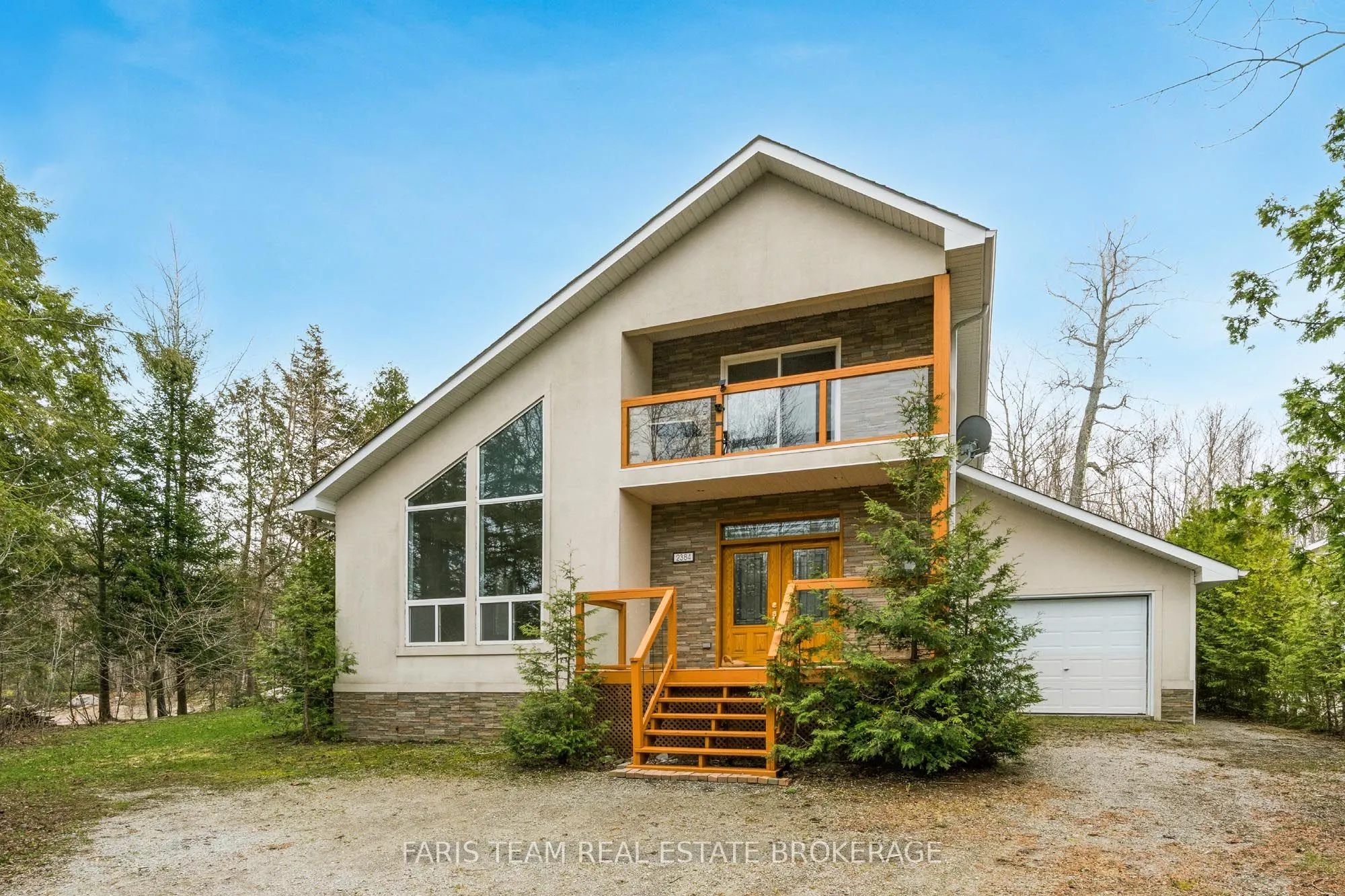 2384 Champlain Road