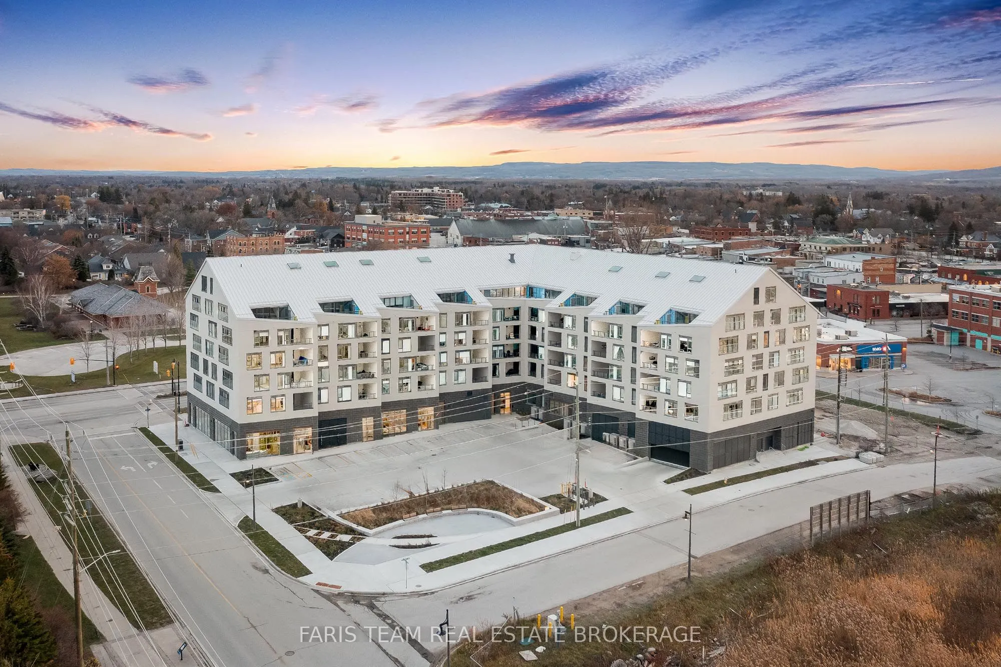 31 Huron Street #611