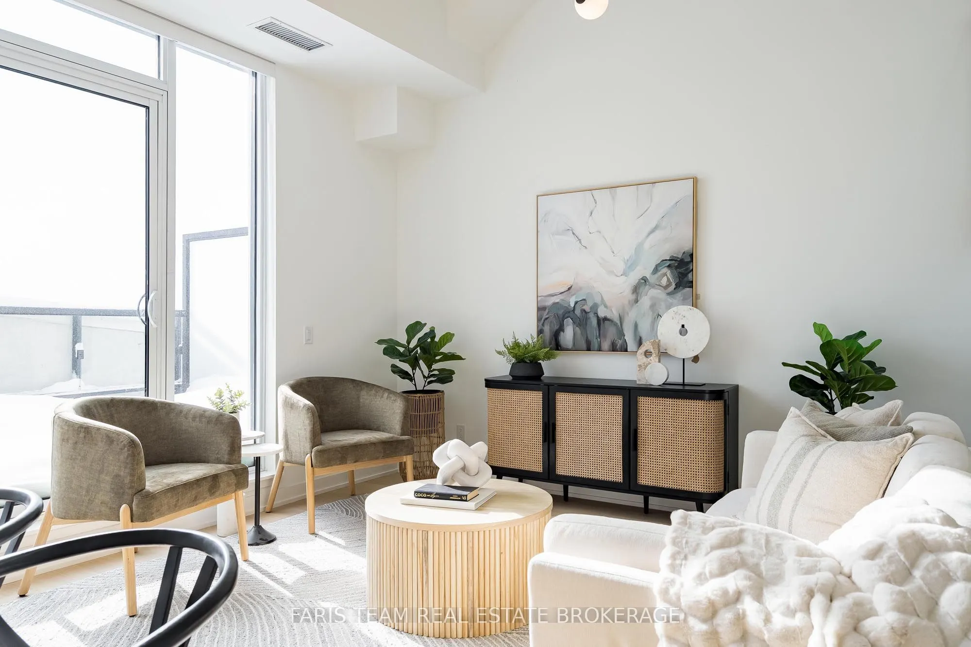 31 Huron Street #611