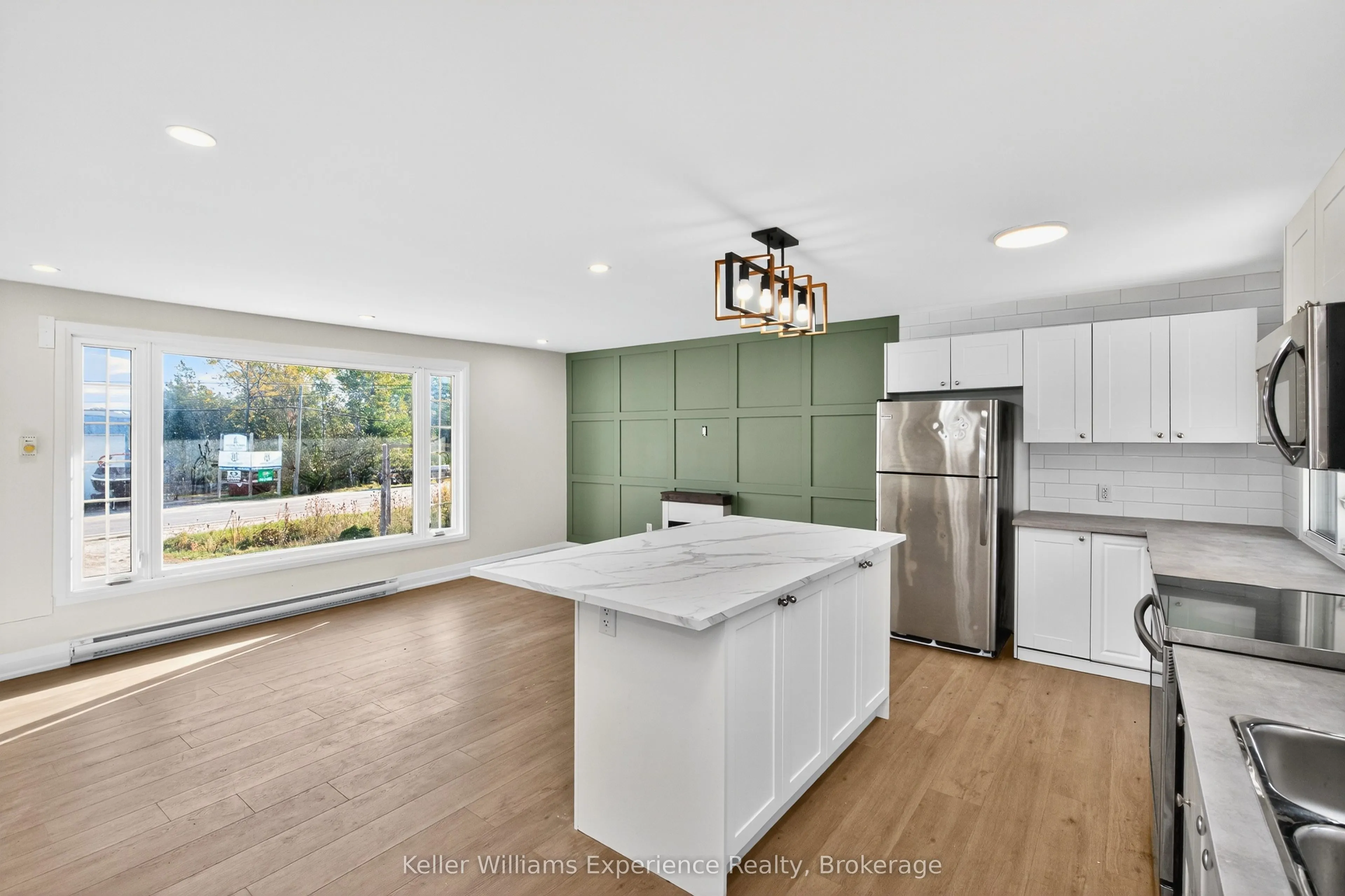 556 Champlain Road