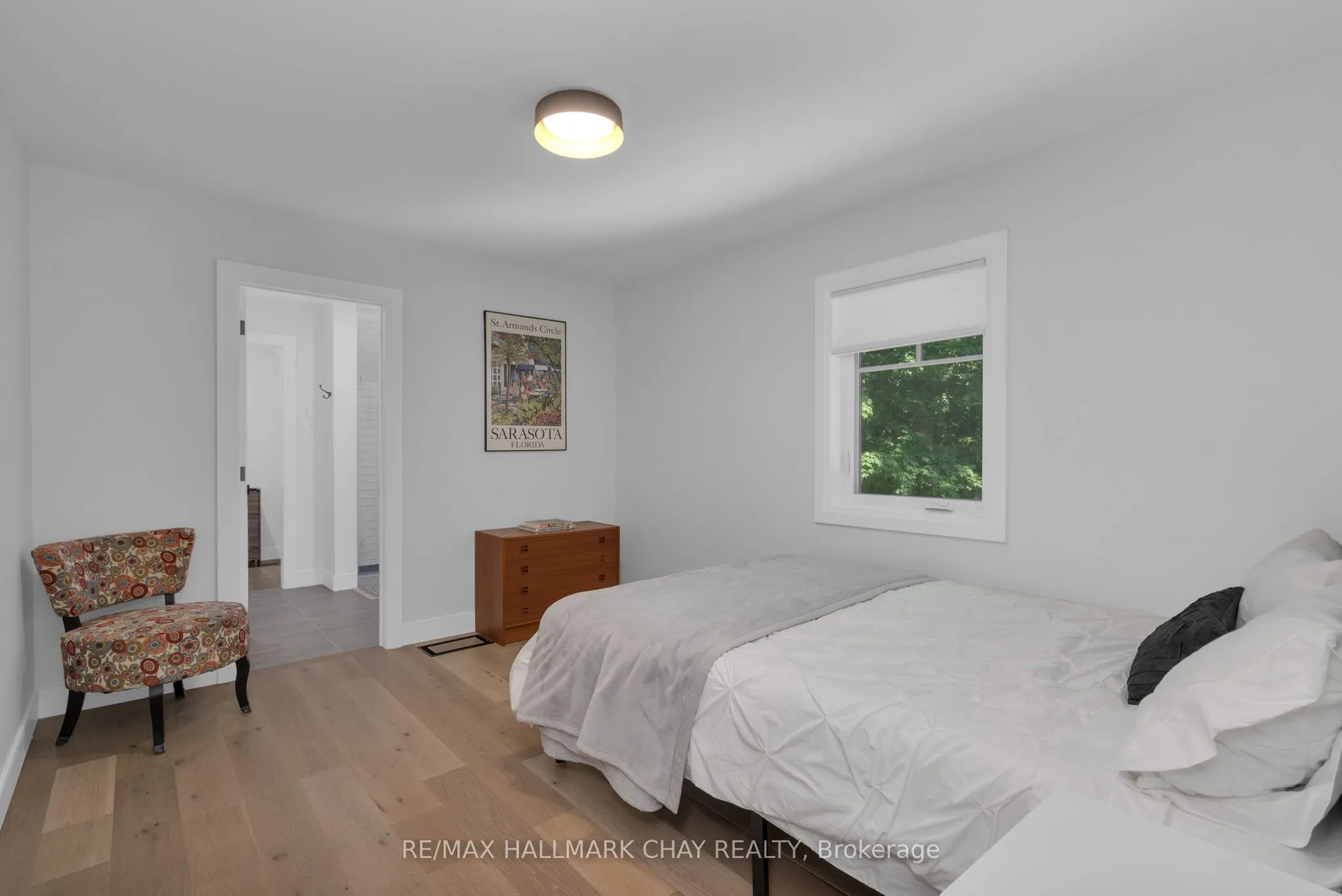 98 Shanty Bay Road