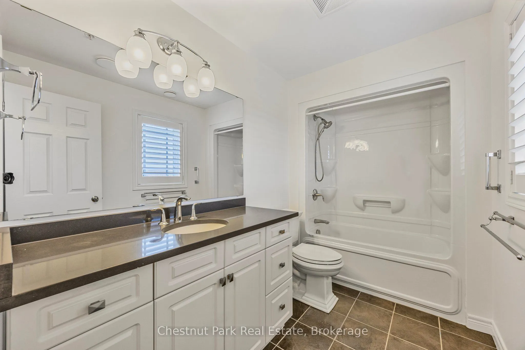 1 Chamberlain Crescent #304