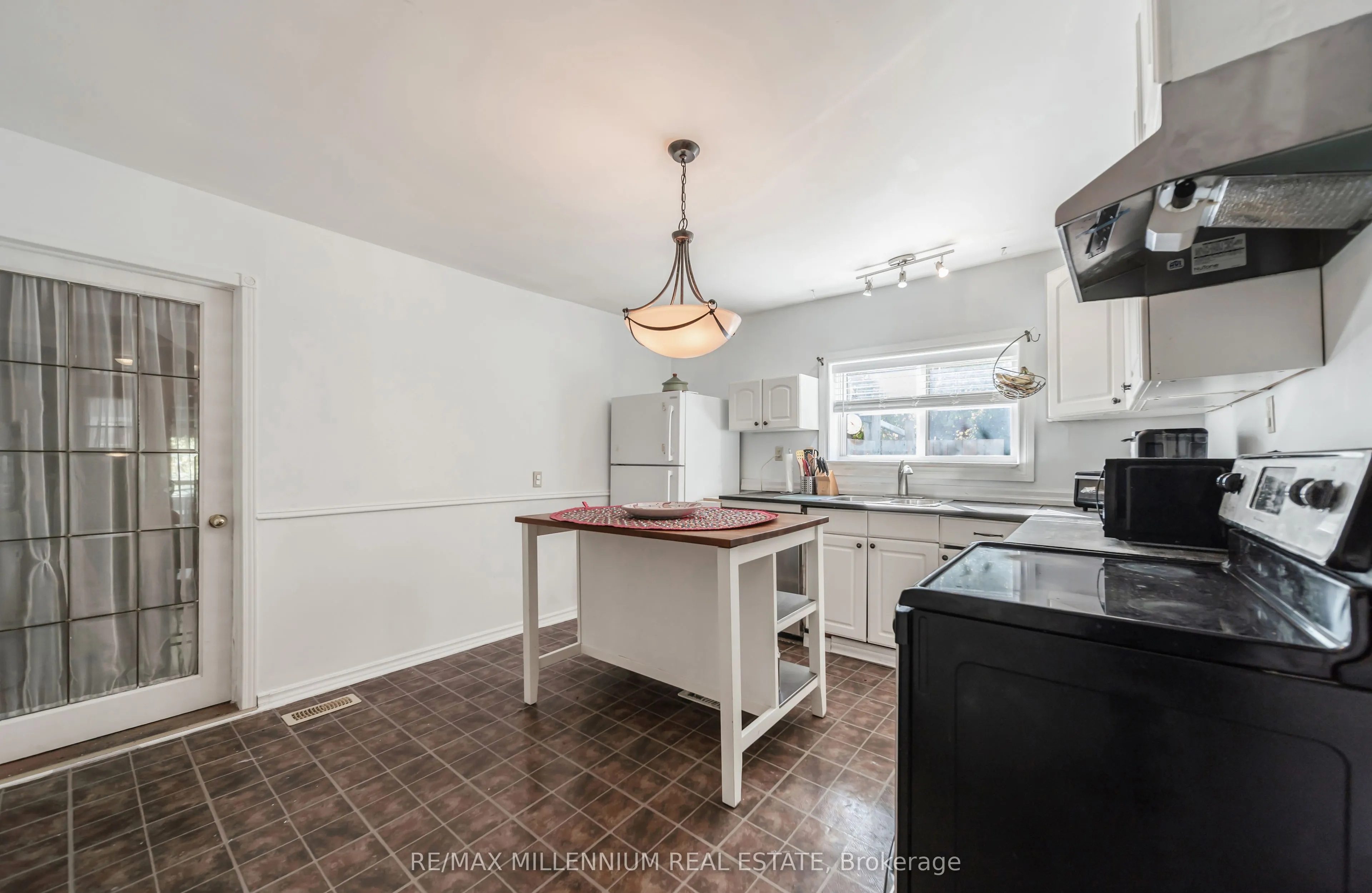 173 Barrie Road