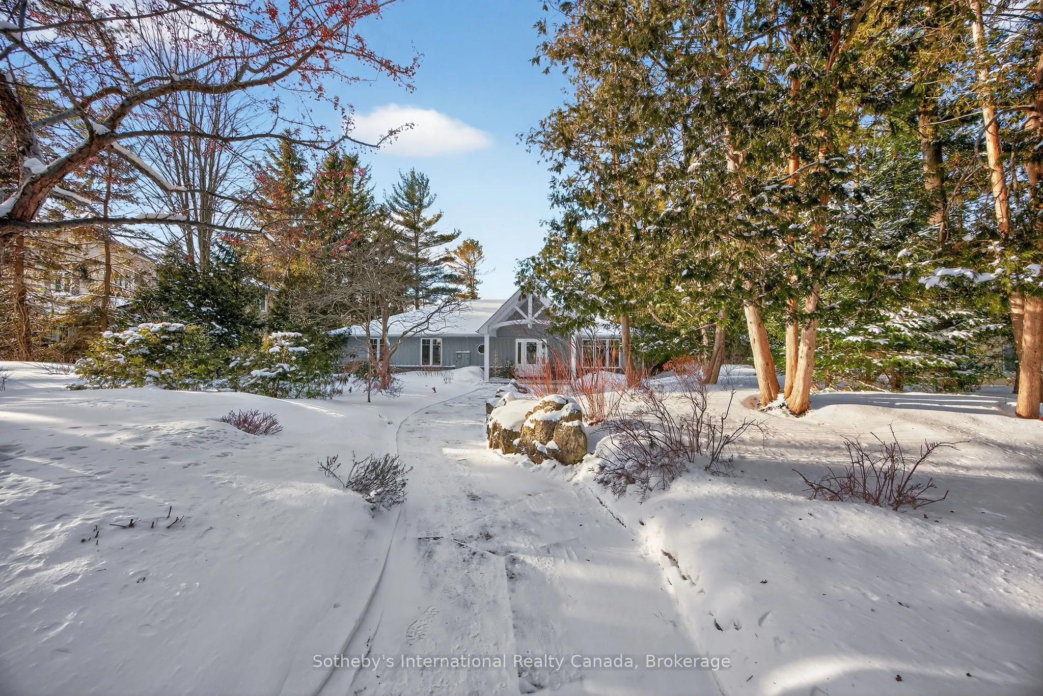 1036 River Road E