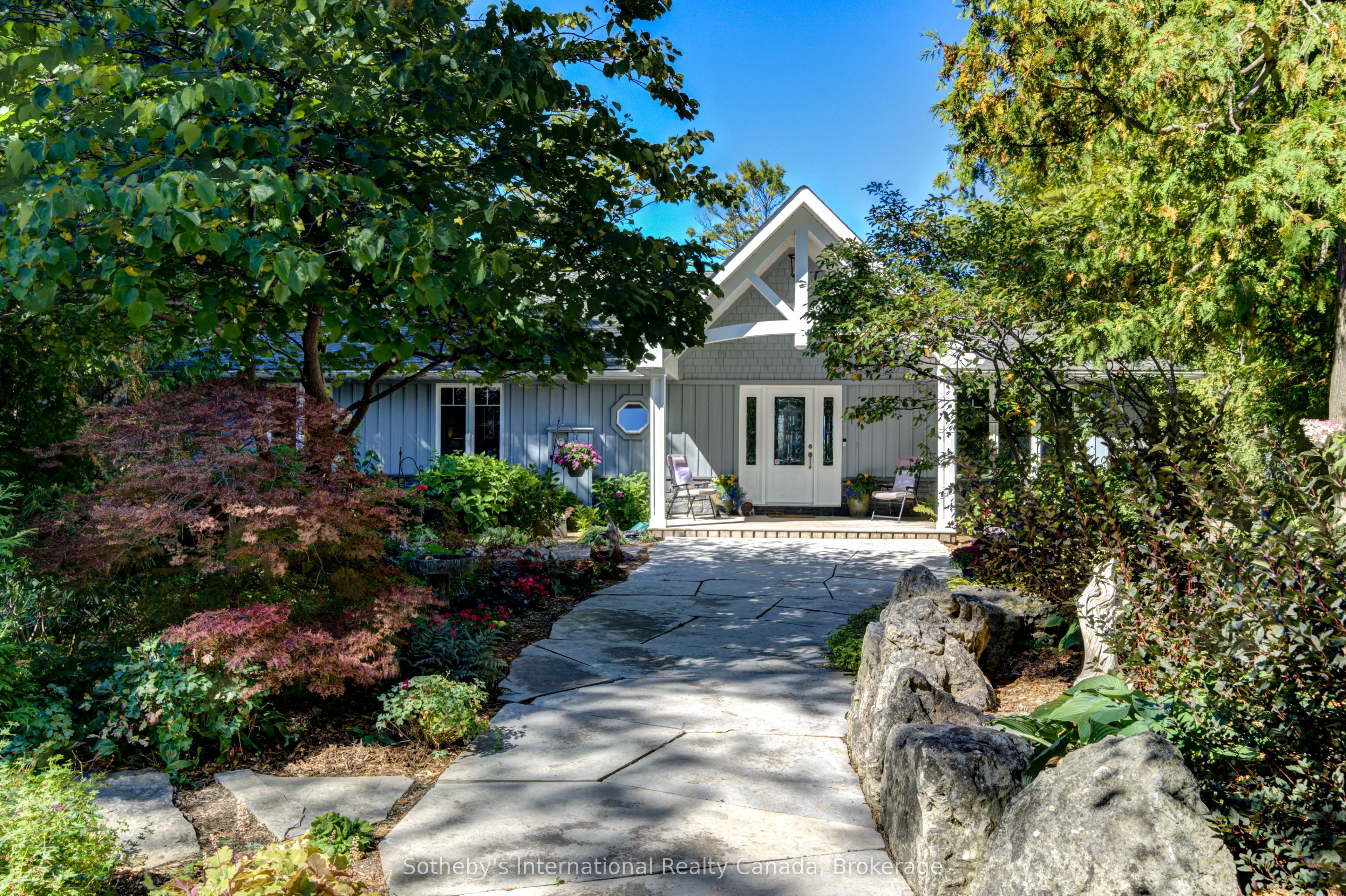 1036 River Road E