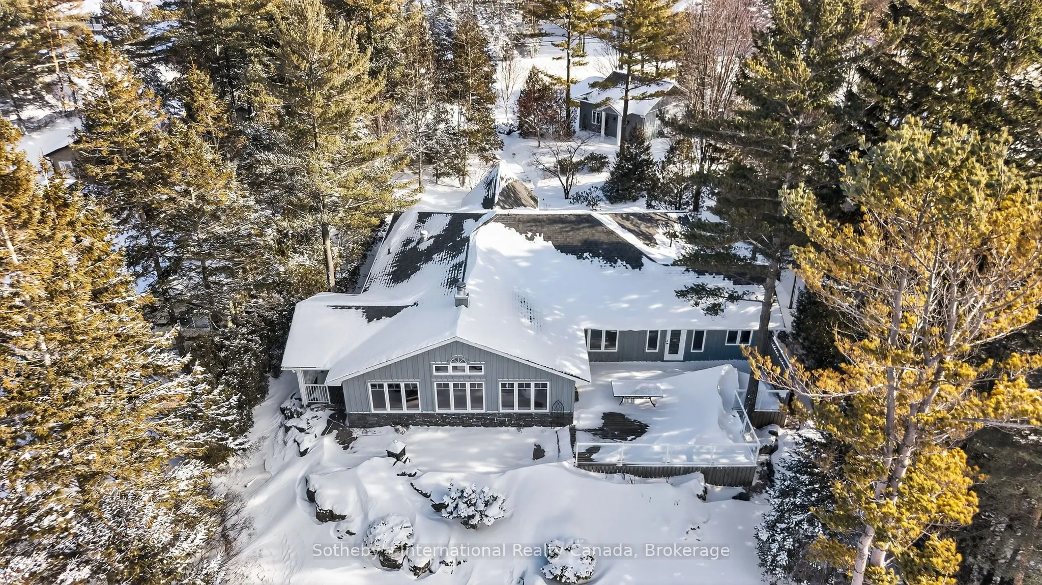 1036 River Road E