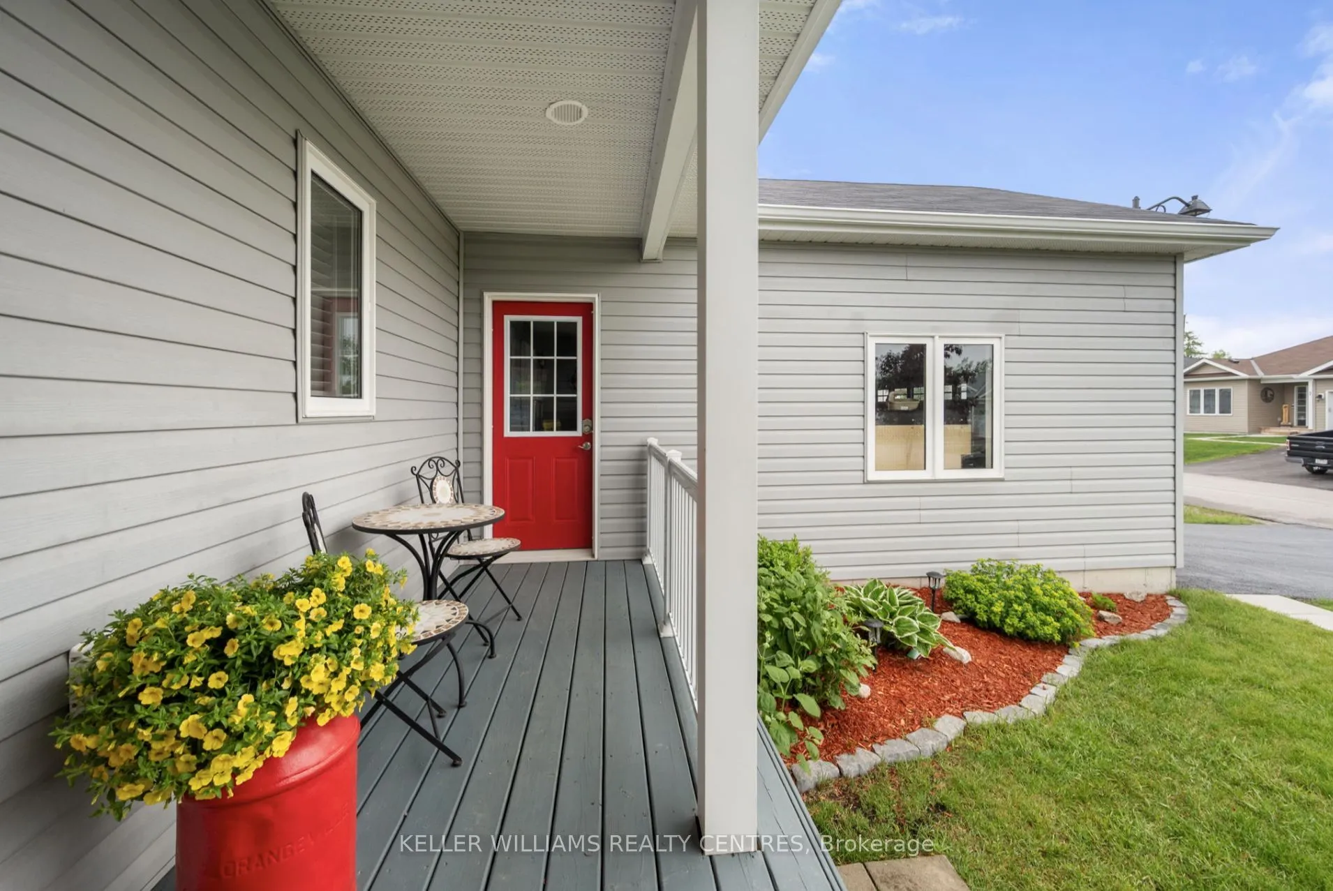10 Sinclair Crescent