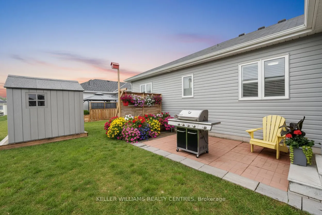 10 Sinclair Crescent