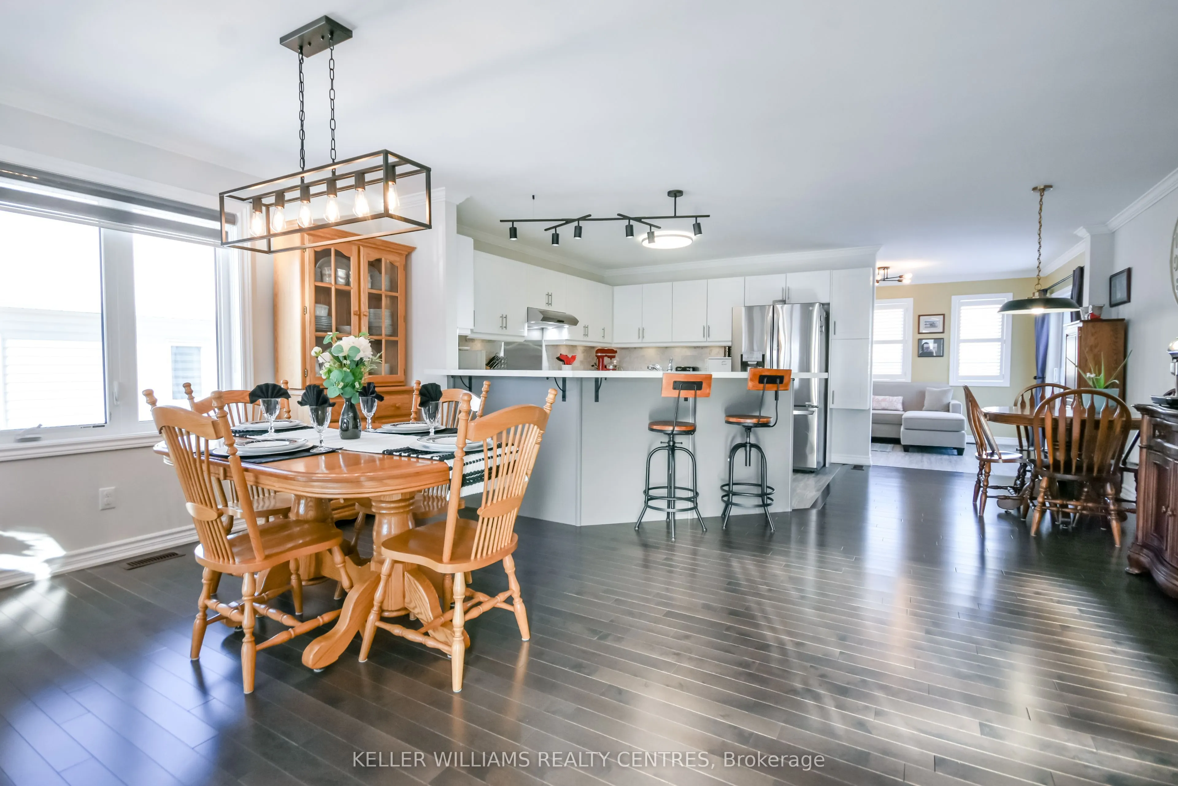 10 Sinclair Crescent