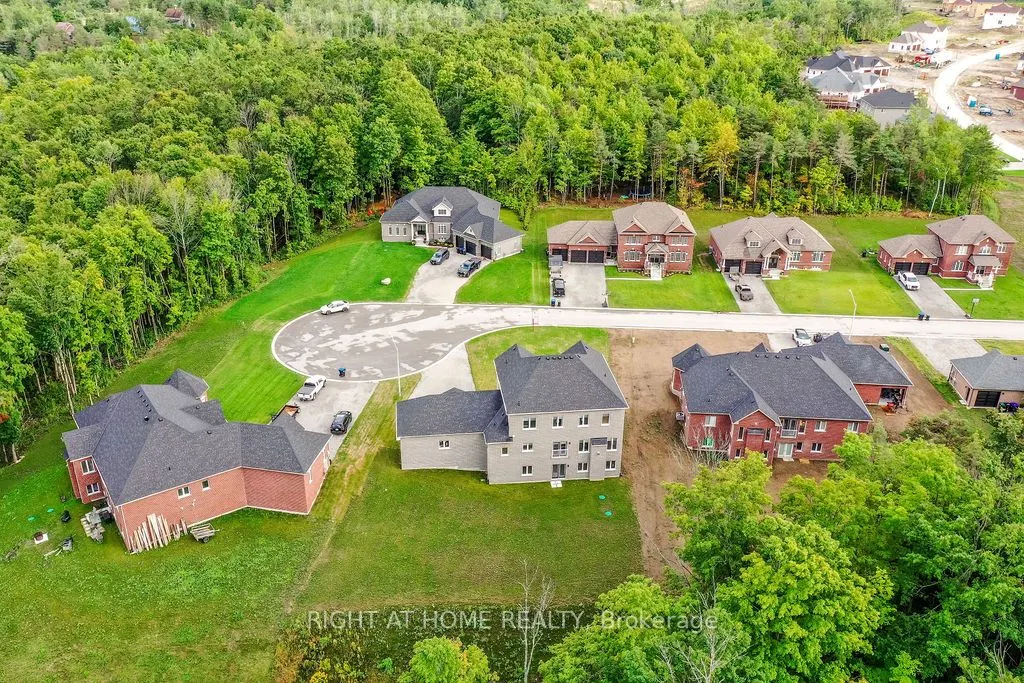 8 Forest Heights Court
