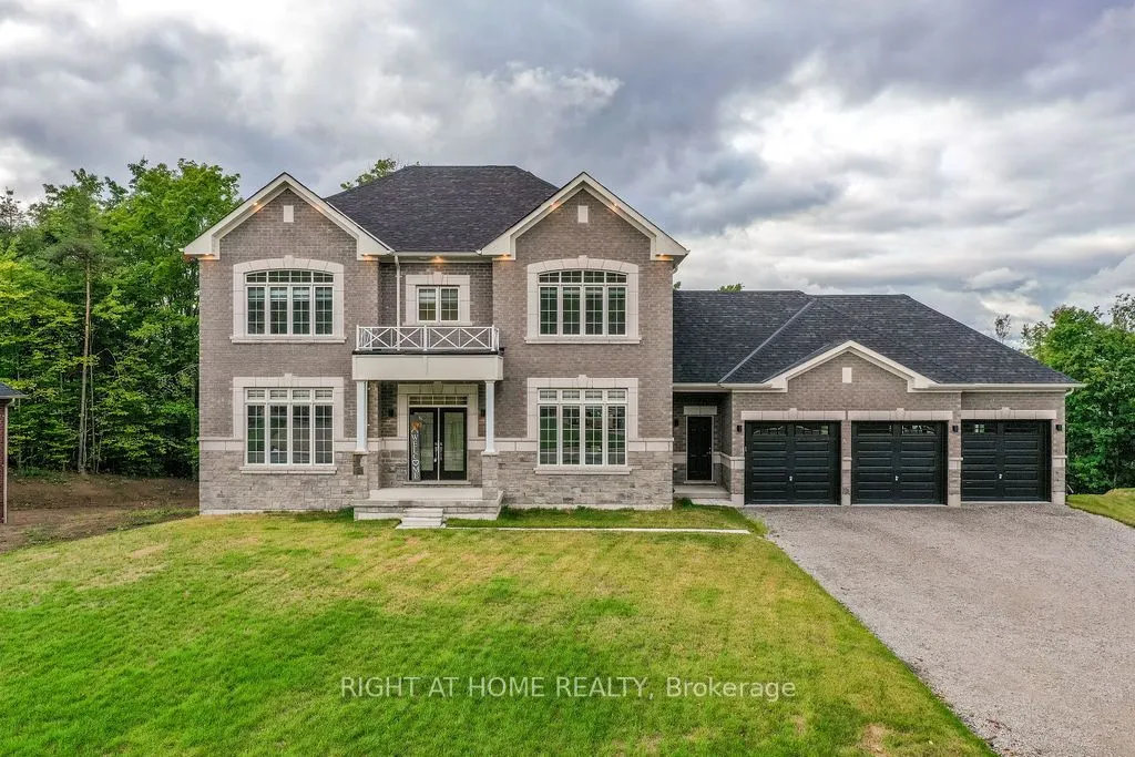 8 Forest Heights Court
