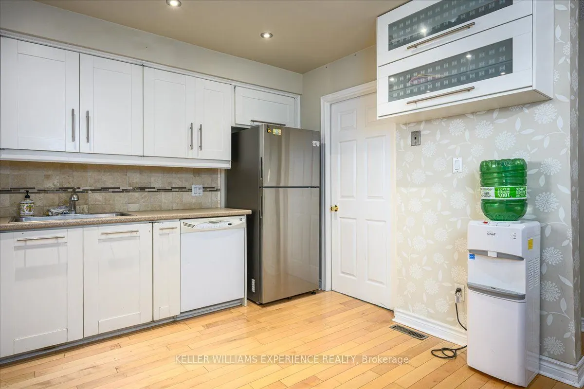 237 Steel Street #8