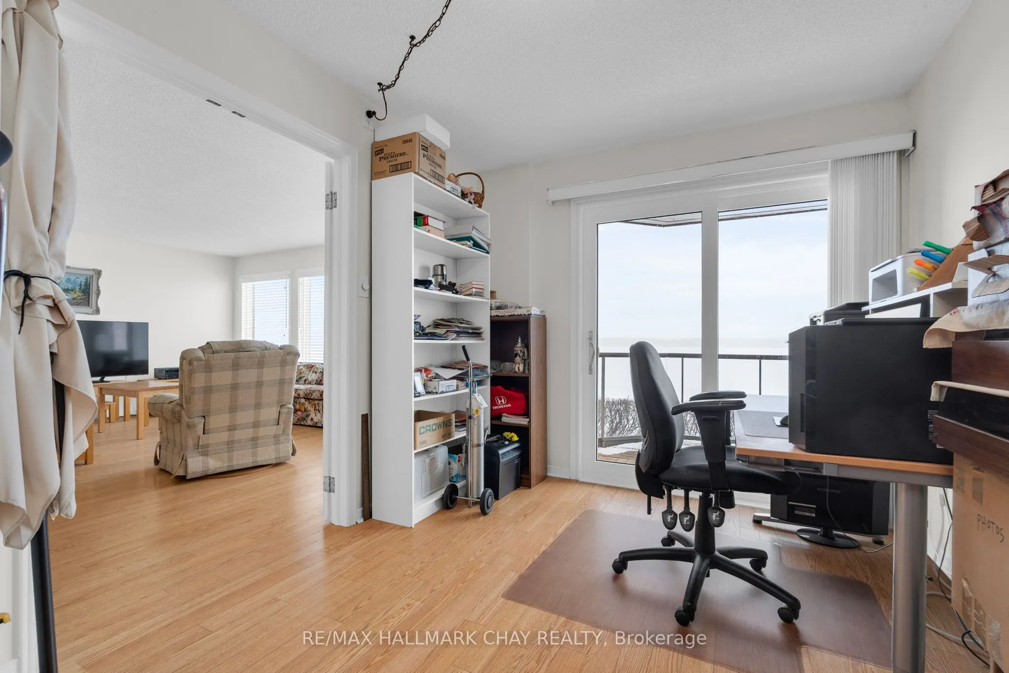 21 Kempenfelt Drive #103