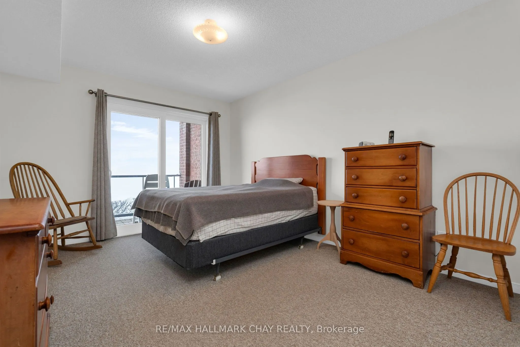 21 Kempenfelt Drive #103